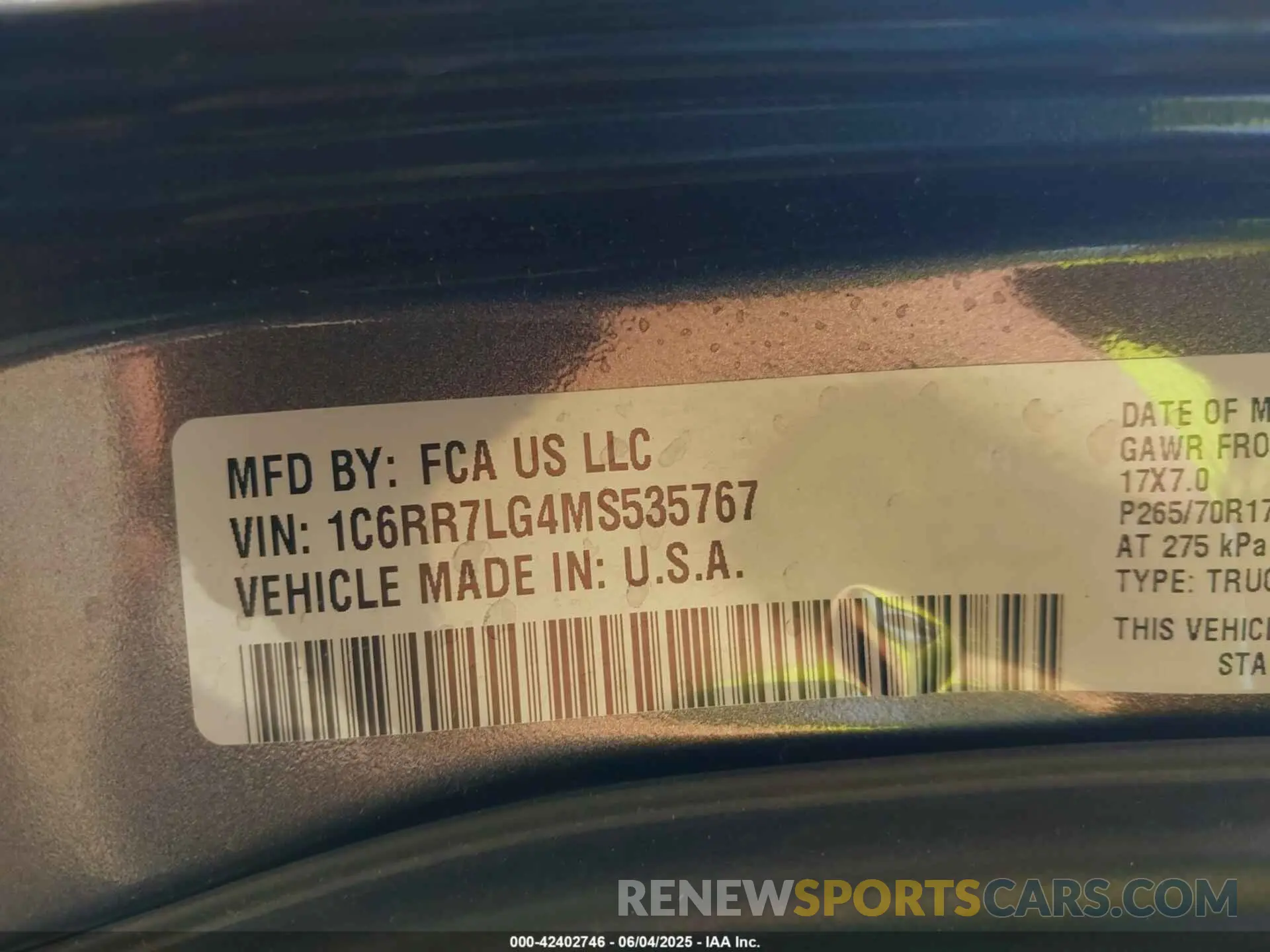 9 Photograph of a damaged car 1C6RR7LG4MS535767 RAM 1500 CLASSIC 2021