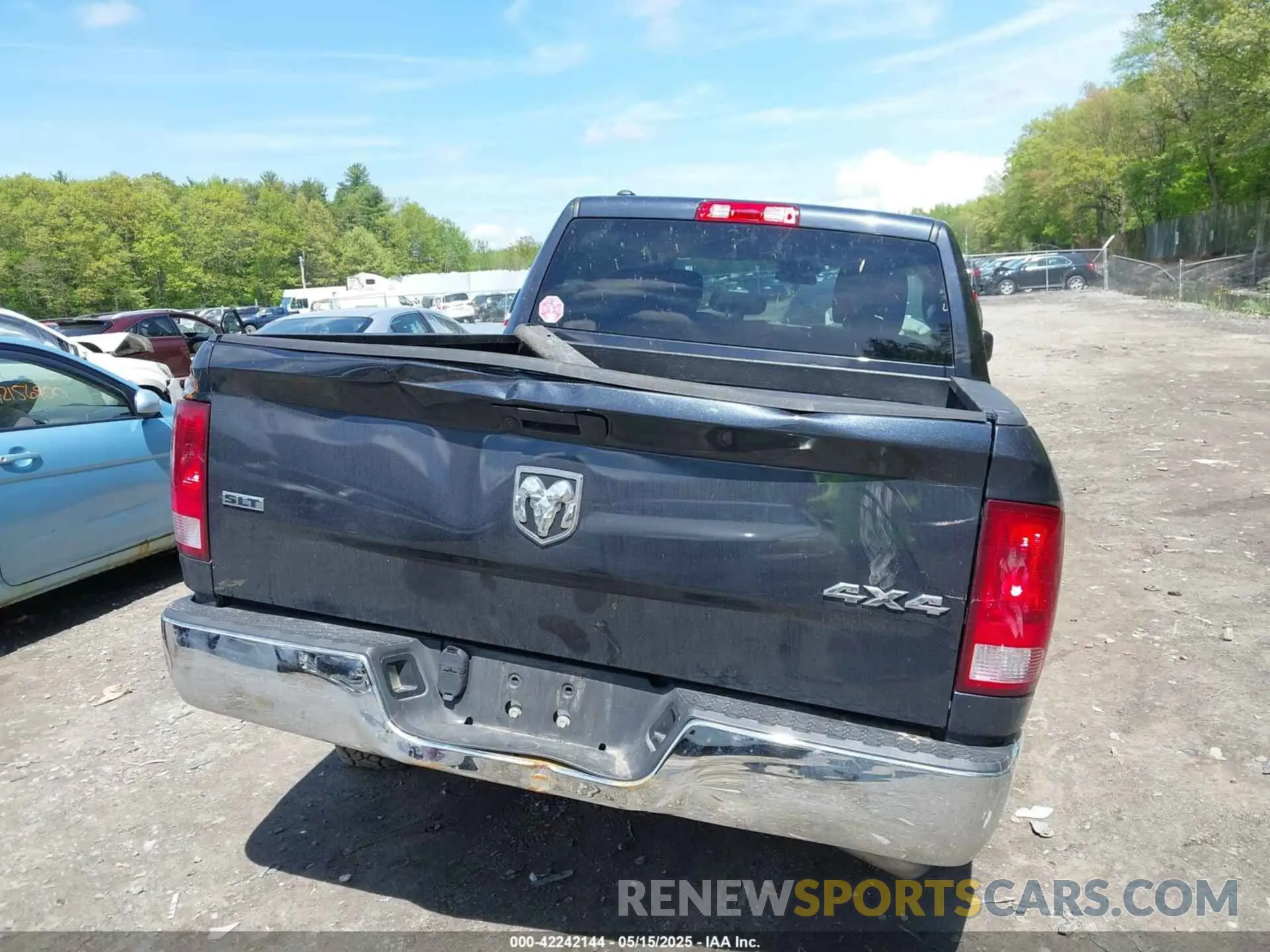 16 Photograph of a damaged car 1C6RR7LG9MS542049 RAM 1500 CLASSIC 2021