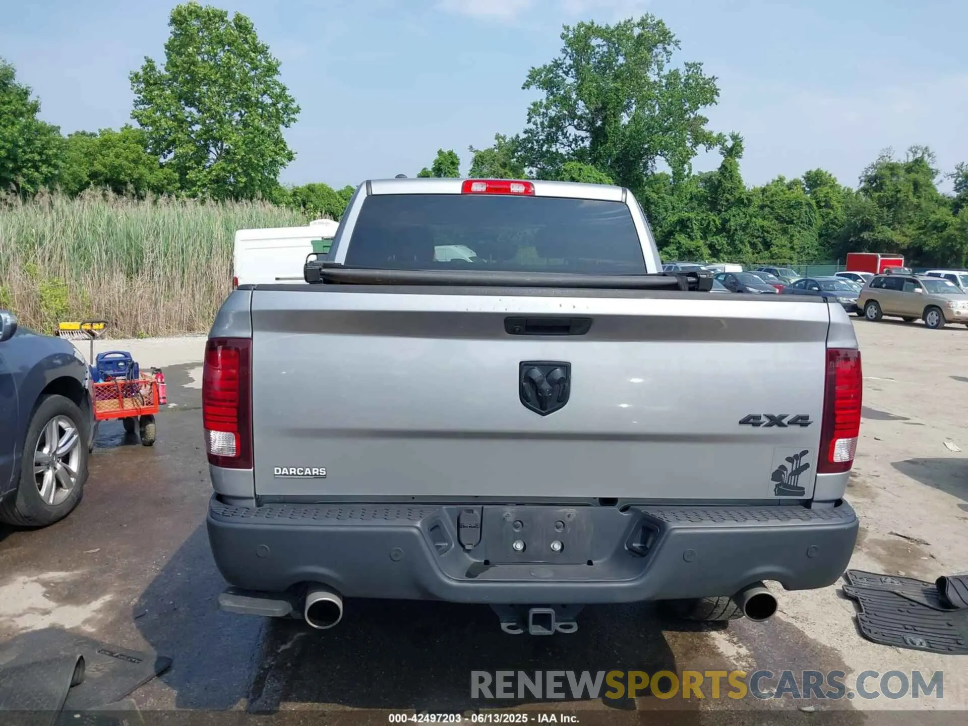 17 Photograph of a damaged car 1C6RR7LT1MS502657 RAM 1500 CLASSIC 2021