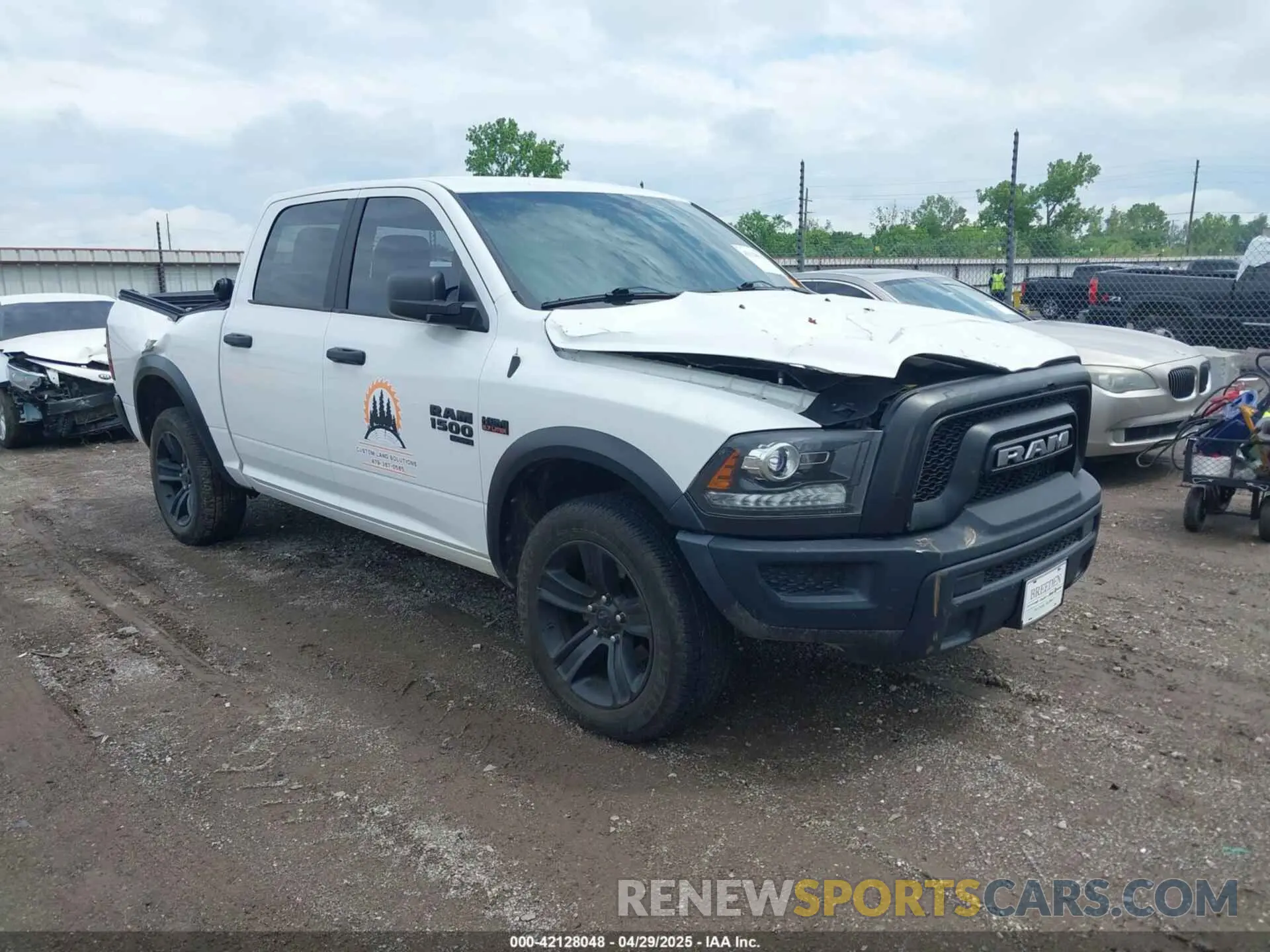 1 Photograph of a damaged car 1C6RR7LT6MS516828 RAM 1500 CLASSIC 2021
