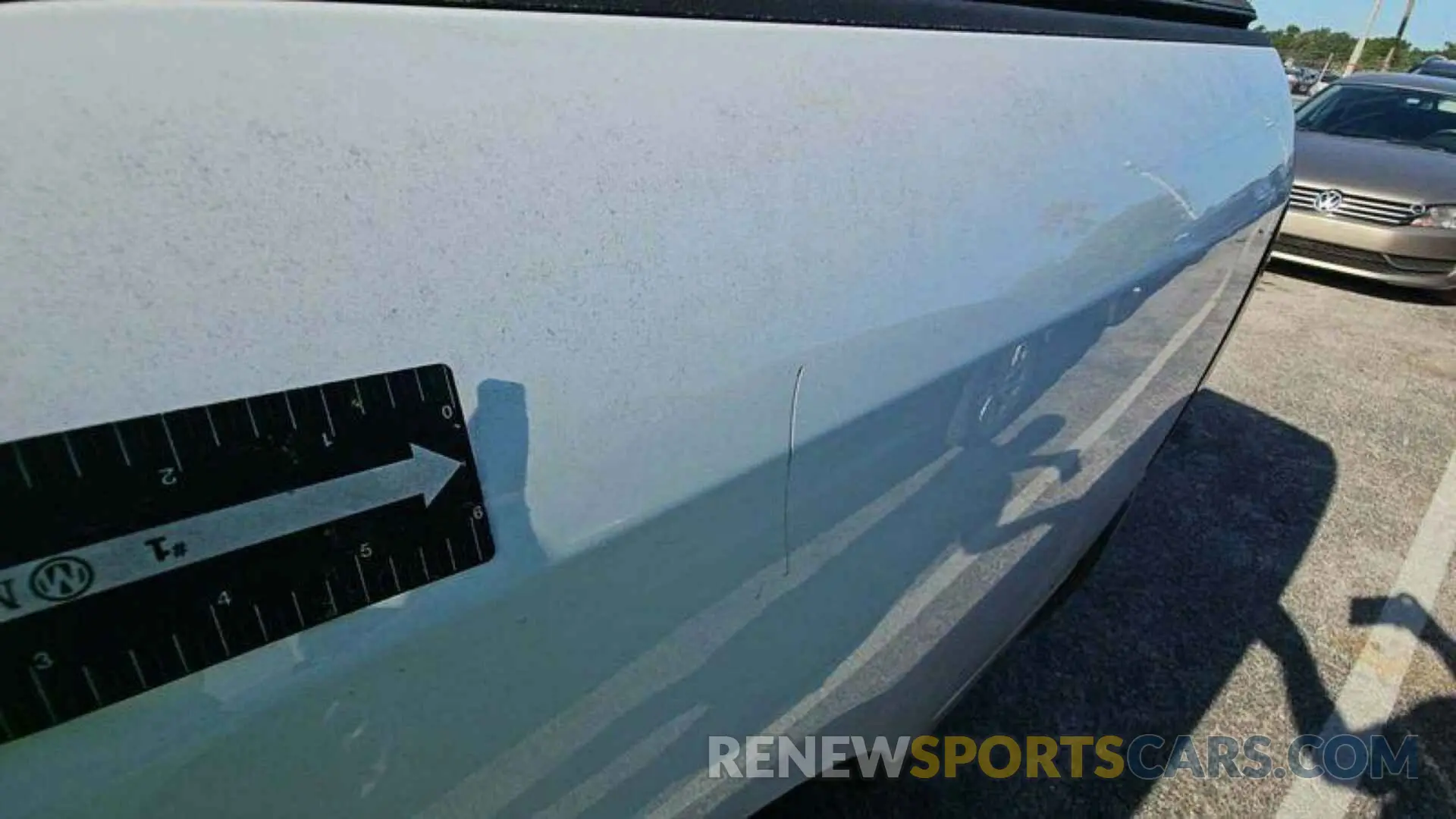 16 Photograph of a damaged car 3C6JR6DGXMG634803 RAM 1500 CLASSIC 2021