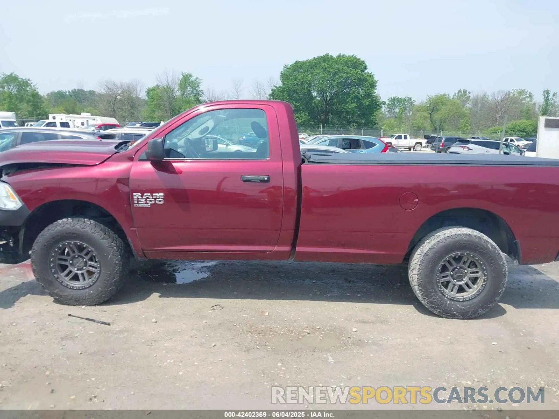 14 Photograph of a damaged car 3C6JR7DG7MG643643 RAM 1500 CLASSIC 2021