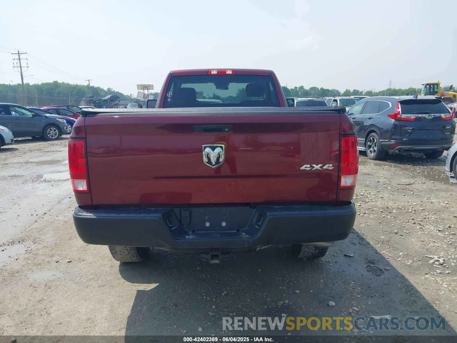 16 Photograph of a damaged car 3C6JR7DG7MG643643 RAM 1500 CLASSIC 2021