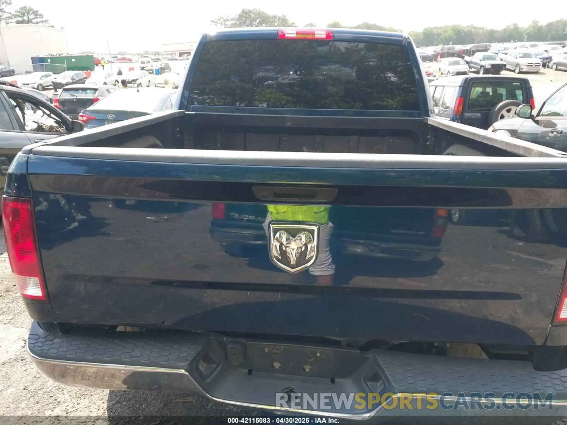 15 Photograph of a damaged car 3C6RR6KG3MG713414 RAM 1500 CLASSIC 2021