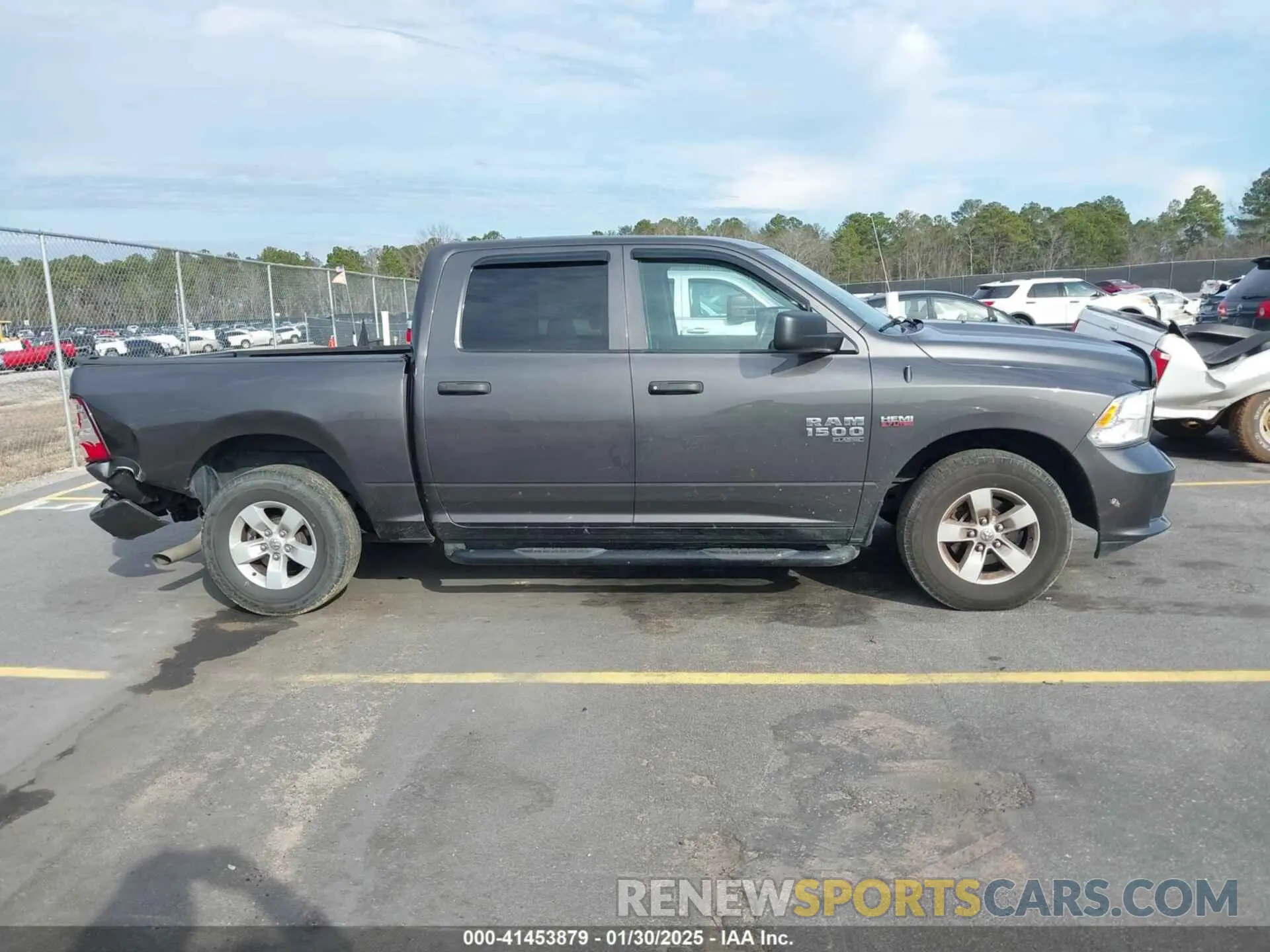 13 Photograph of a damaged car 3C6RR6KT1MG506291 RAM 1500 CLASSIC 2021