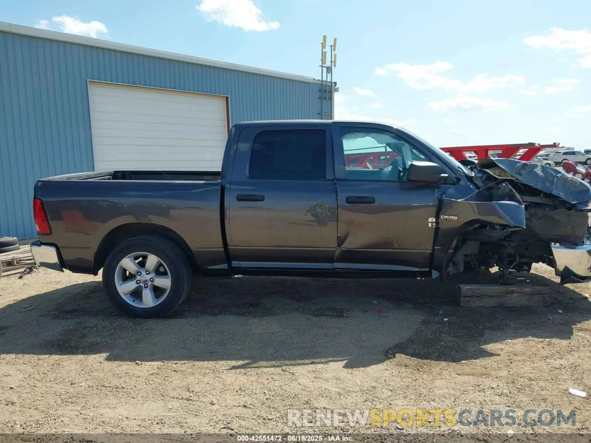 14 Photograph of a damaged car 3C6RR6KT6MG526617 RAM 1500 CLASSIC 2021