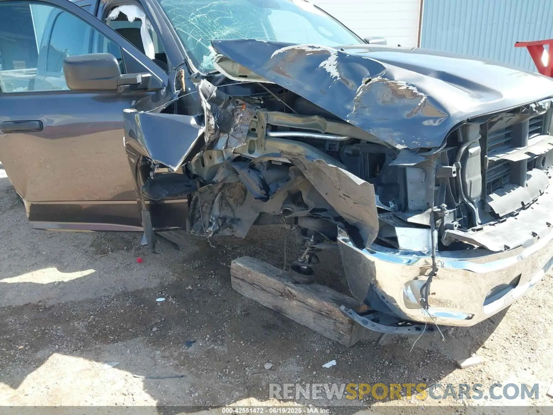 6 Photograph of a damaged car 3C6RR6KT6MG526617 RAM 1500 CLASSIC 2021