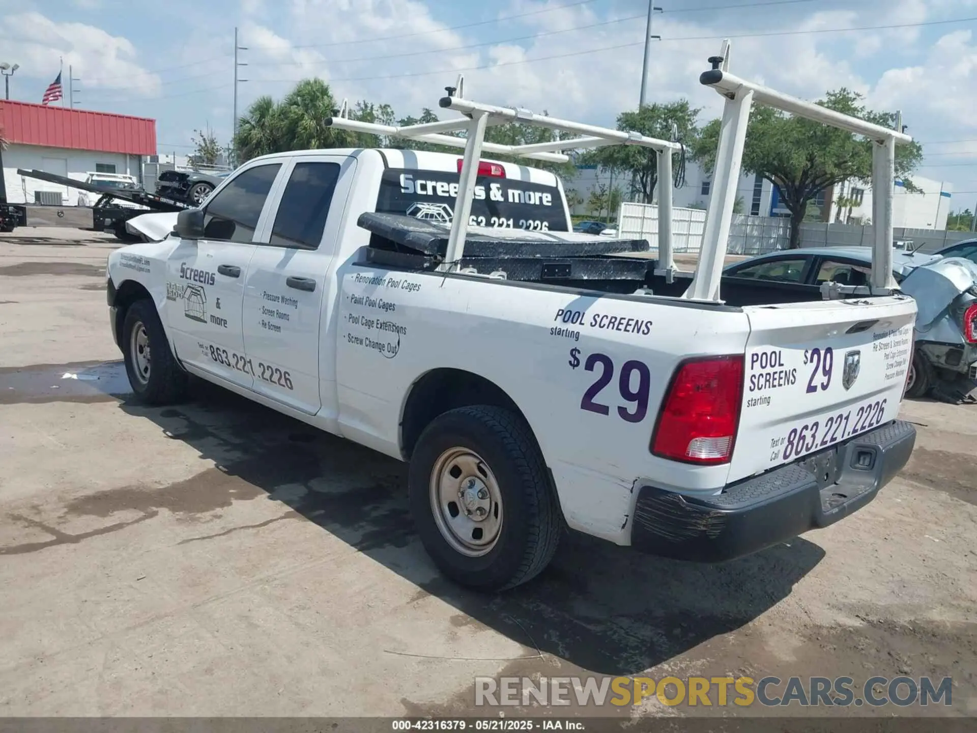 3 Photograph of a damaged car 1C6RR6FG5NS154825 RAM 1500 CLASSIC 2022