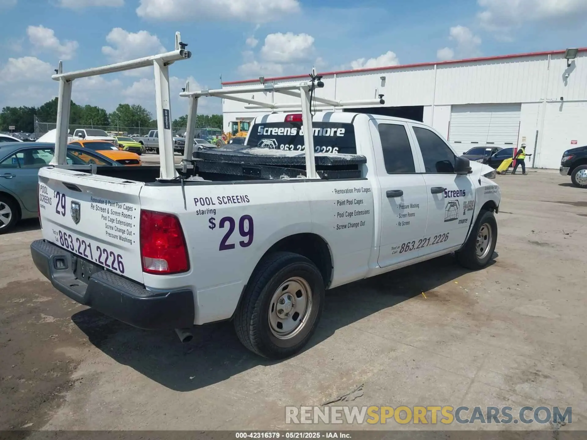 4 Photograph of a damaged car 1C6RR6FG5NS154825 RAM 1500 CLASSIC 2022