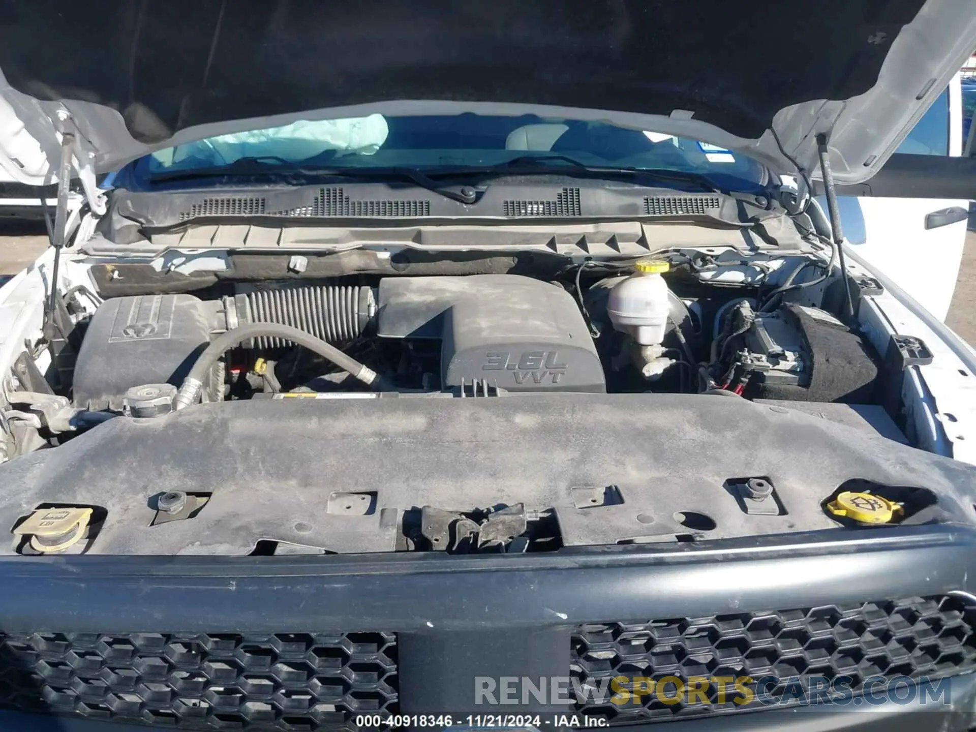 10 Photograph of a damaged car 1C6RR6KG7NS208731 RAM 1500 CLASSIC 2022
