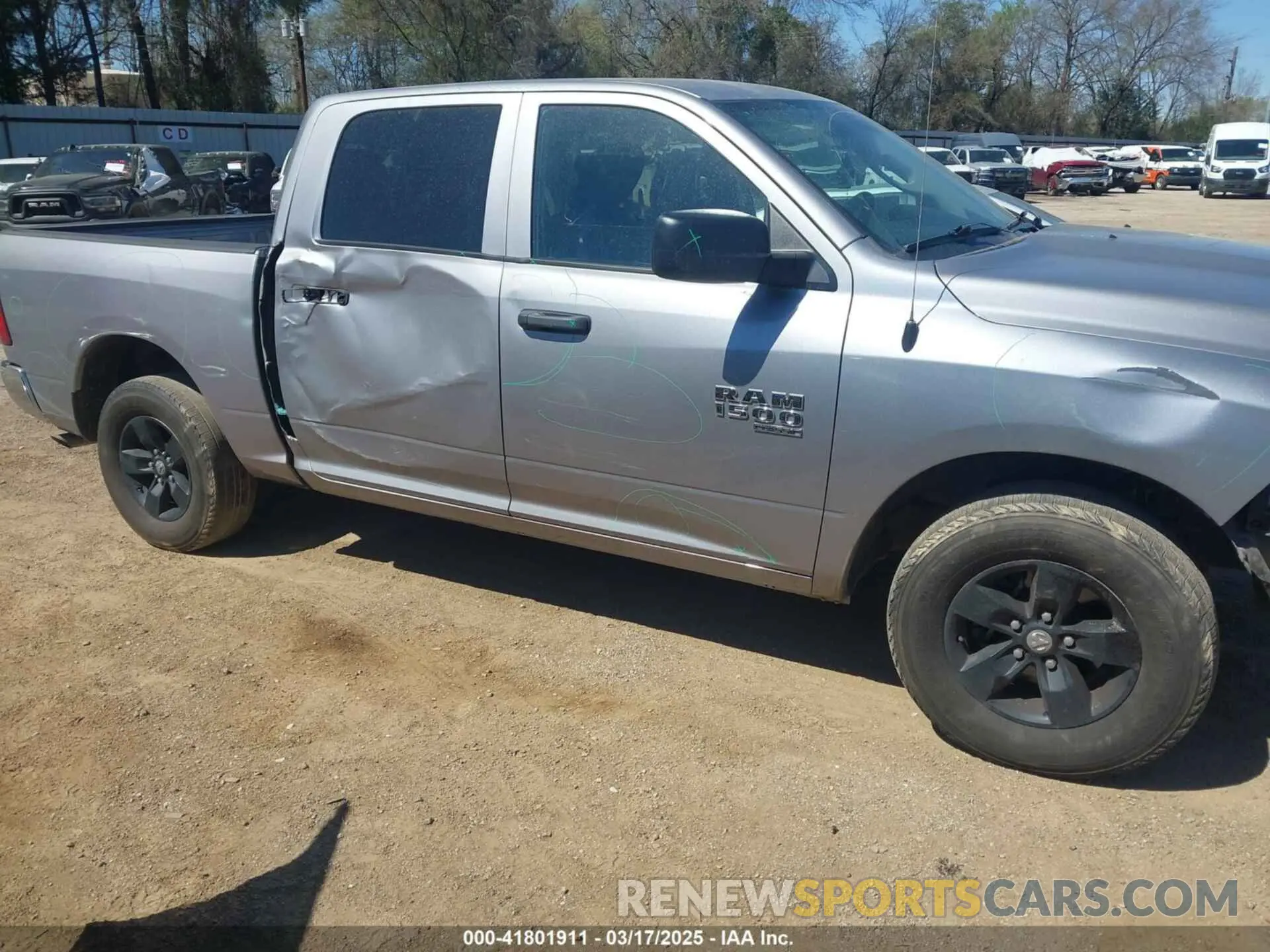 14 Photograph of a damaged car 1C6RR6LG0NS203367 RAM 1500 CLASSIC 2022