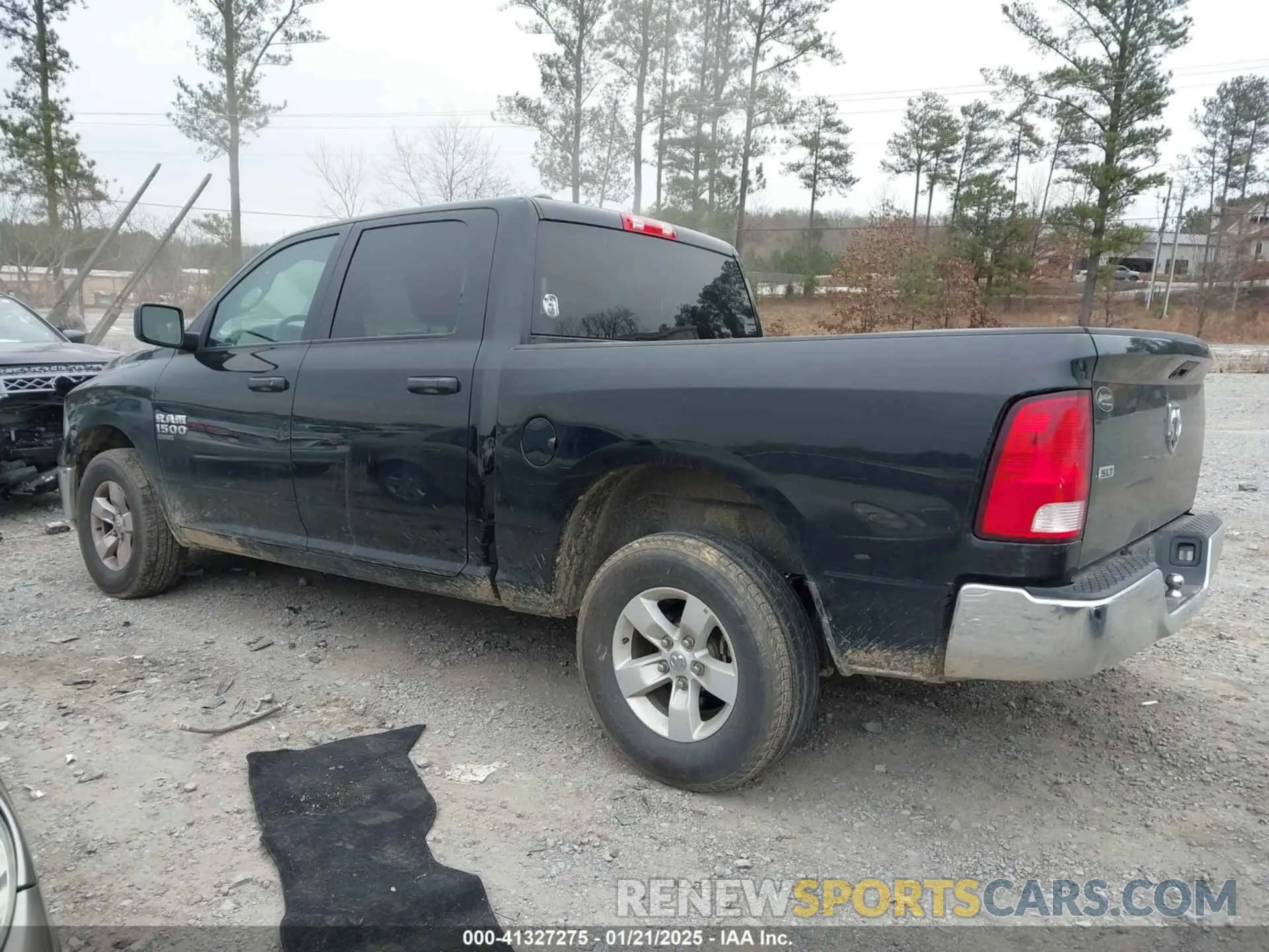 14 Photograph of a damaged car 1C6RR6LG4NS203467 RAM 1500 CLASSIC 2022