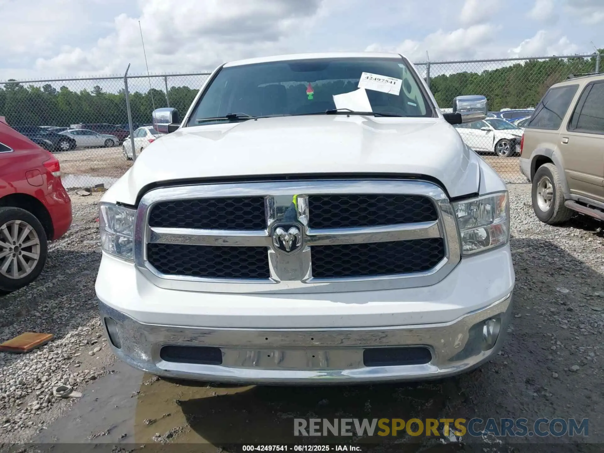 12 Photograph of a damaged car 1C6RR7FG2NS156778 RAM 1500 CLASSIC 2022