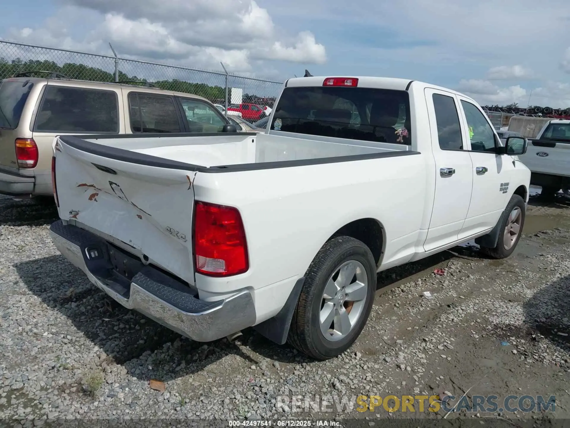 4 Photograph of a damaged car 1C6RR7FG2NS156778 RAM 1500 CLASSIC 2022