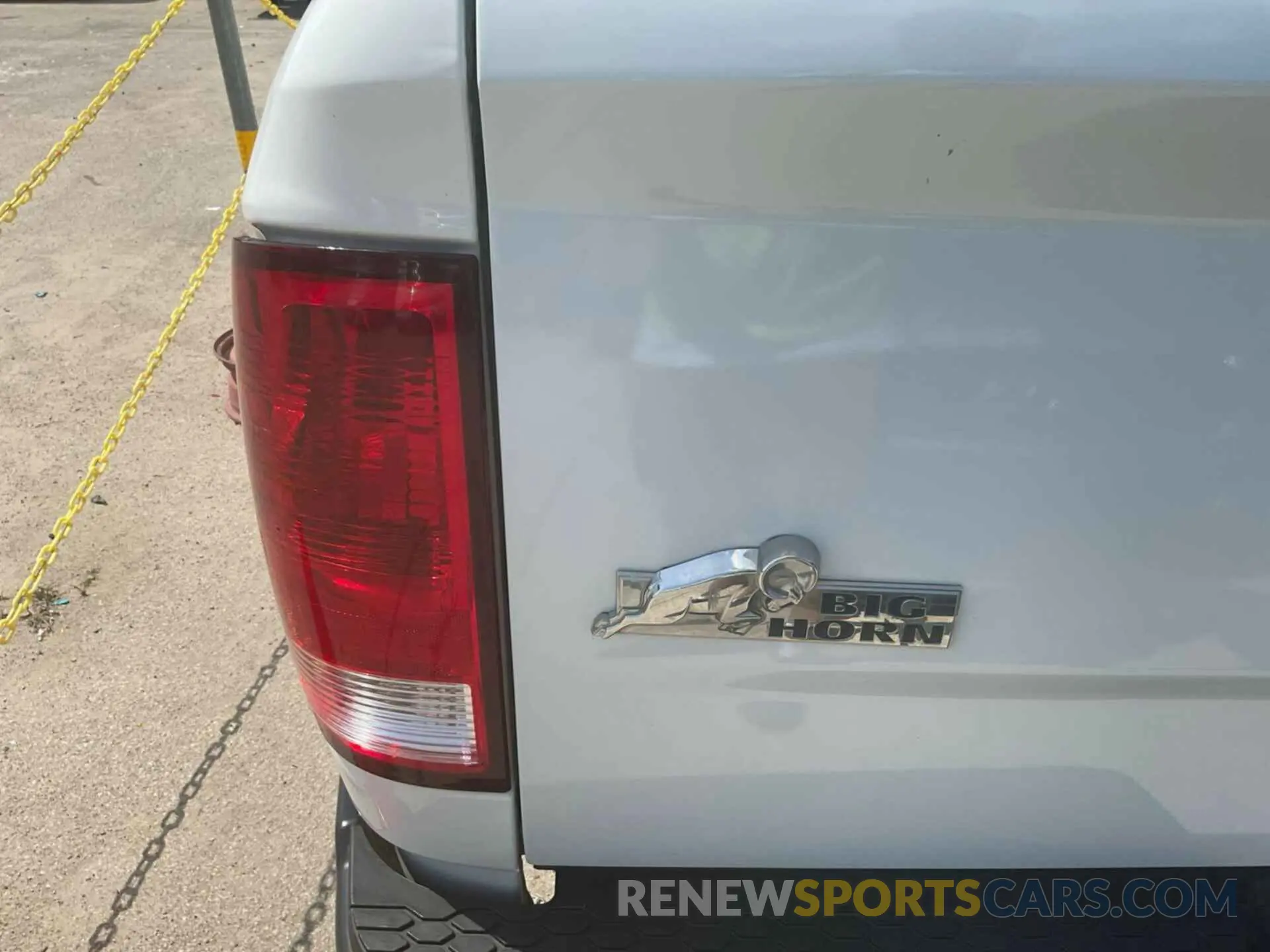 1 Photograph of a damaged car 1C6RR7FT3NS187129 RAM 1500 CLASSIC 2022