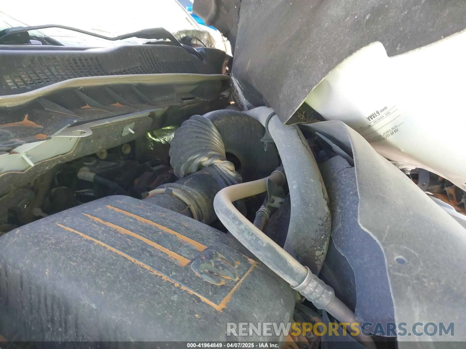 10 Photograph of a damaged car 1C6RR7FT3NS197403 RAM 1500 CLASSIC 2022