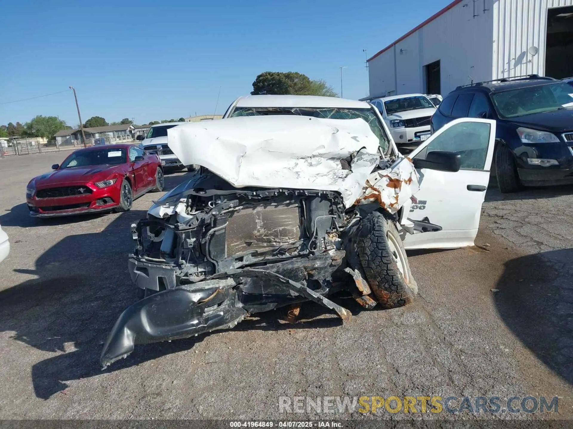 12 Photograph of a damaged car 1C6RR7FT3NS197403 RAM 1500 CLASSIC 2022