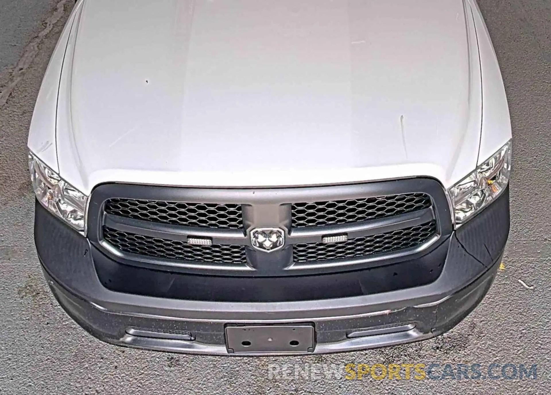 34 Photograph of a damaged car 1C6RR7FT9NS172473 RAM 1500 CLASSIC 2022