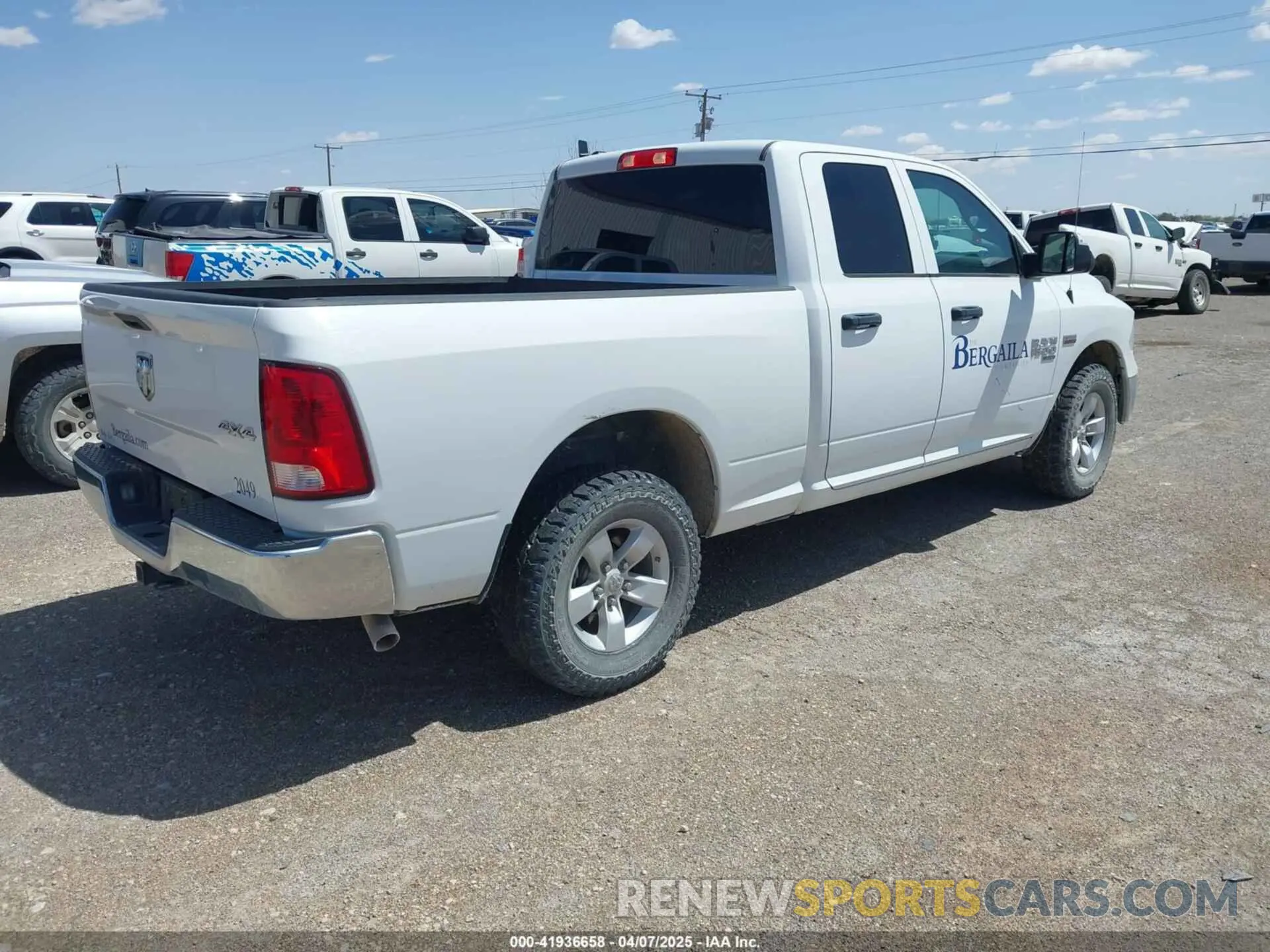 4 Photograph of a damaged car 1C6RR7FT9NS238214 RAM 1500 CLASSIC 2022