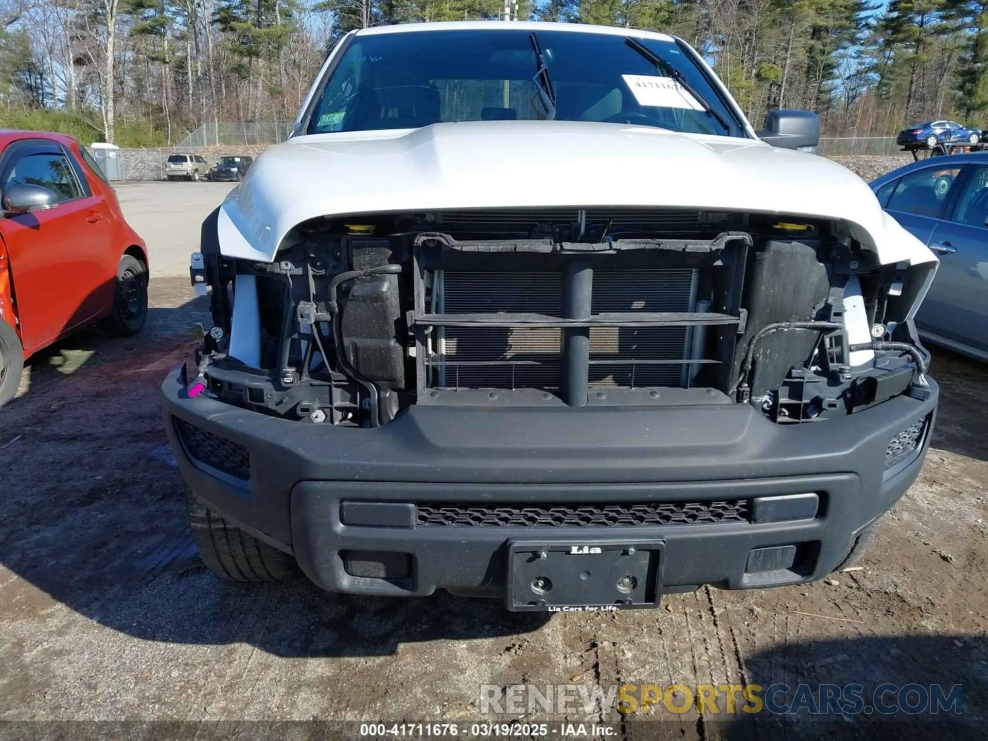 19 Photograph of a damaged car 1C6RR7GG8NS122018 RAM 1500 CLASSIC 2022