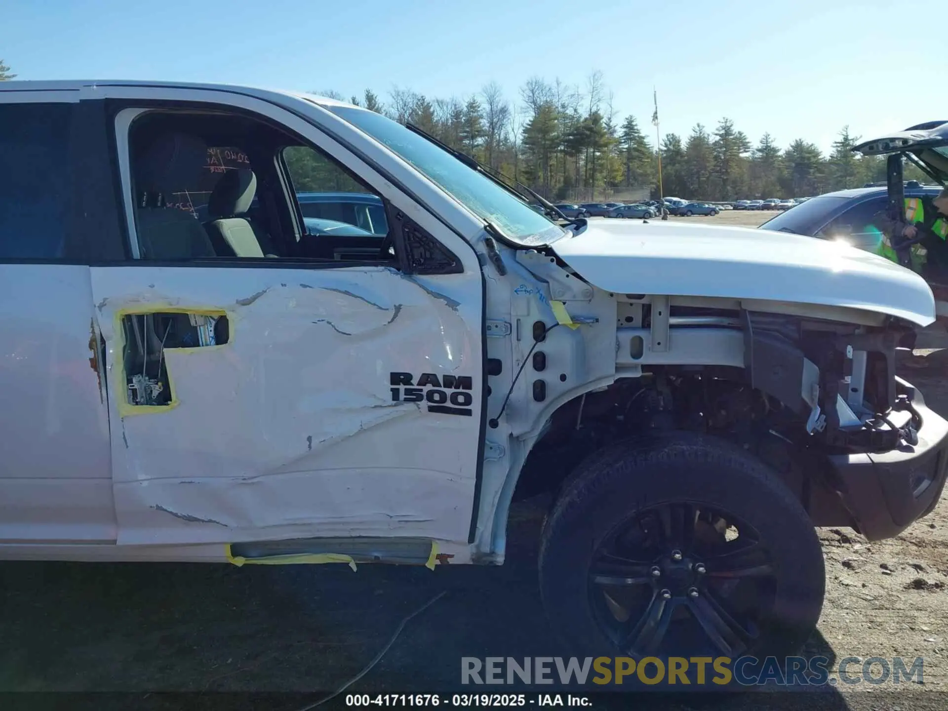 6 Photograph of a damaged car 1C6RR7GG8NS122018 RAM 1500 CLASSIC 2022