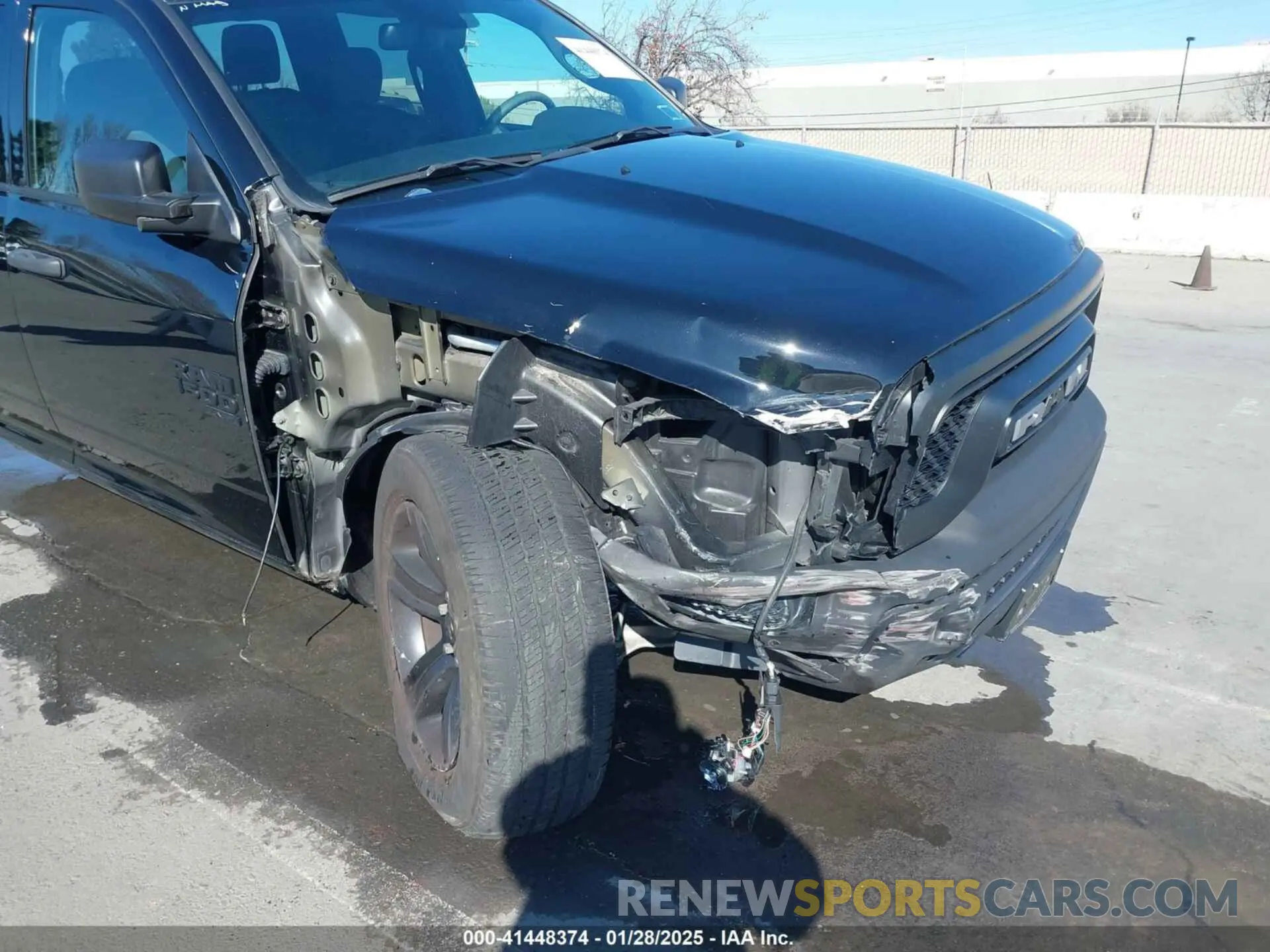 6 Photograph of a damaged car 1C6RR7GGXNS156395 RAM 1500 CLASSIC 2022