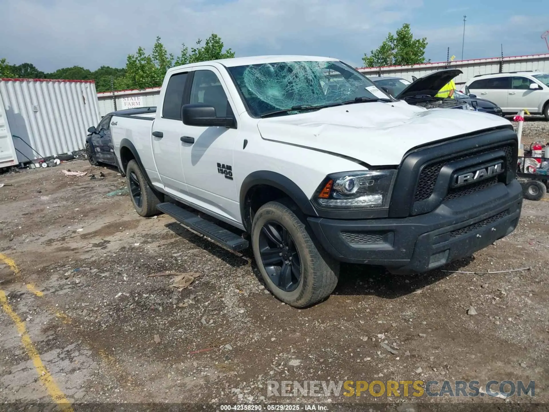 1 Photograph of a damaged car 1C6RR7GGXNS164061 RAM 1500 CLASSIC 2022