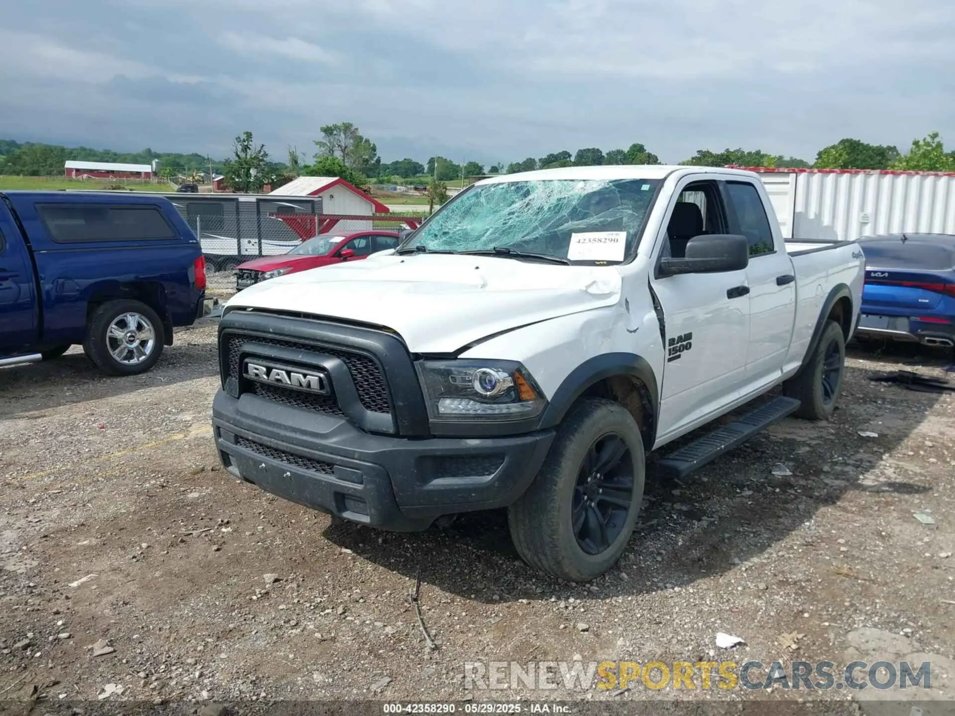 6 Photograph of a damaged car 1C6RR7GGXNS164061 RAM 1500 CLASSIC 2022