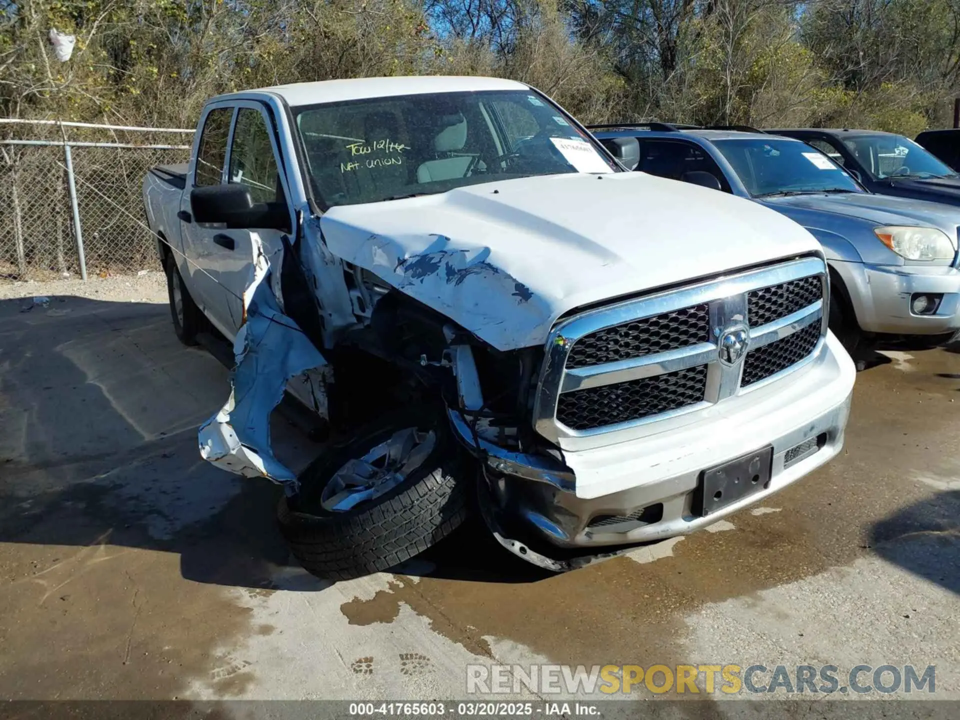 1 Photograph of a damaged car 1C6RR7LG6NS161986 RAM 1500 CLASSIC 2022