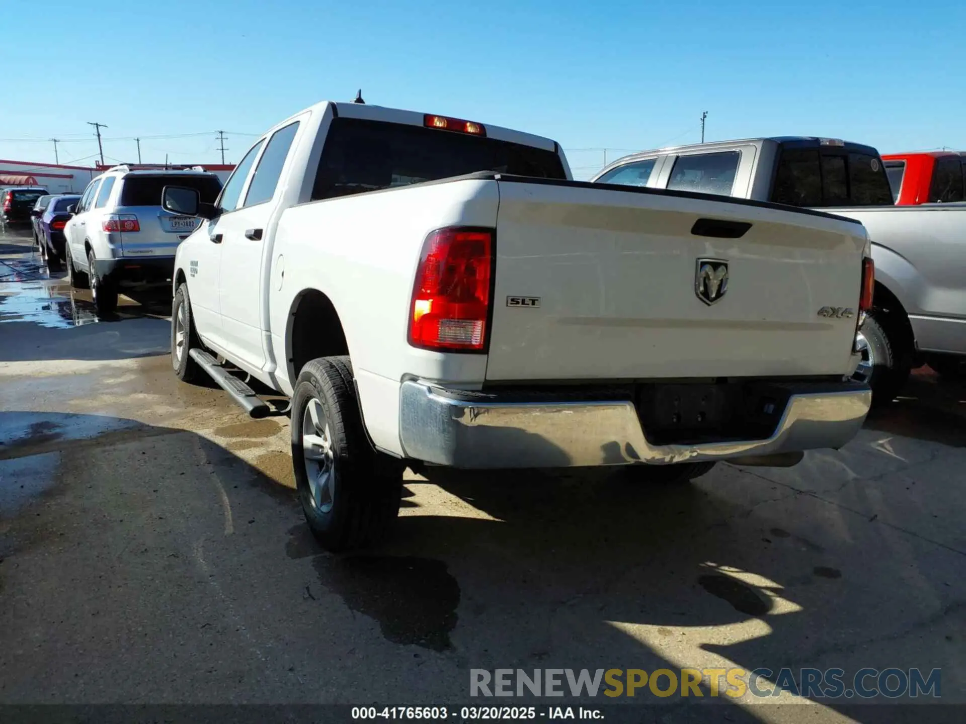3 Photograph of a damaged car 1C6RR7LG6NS161986 RAM 1500 CLASSIC 2022