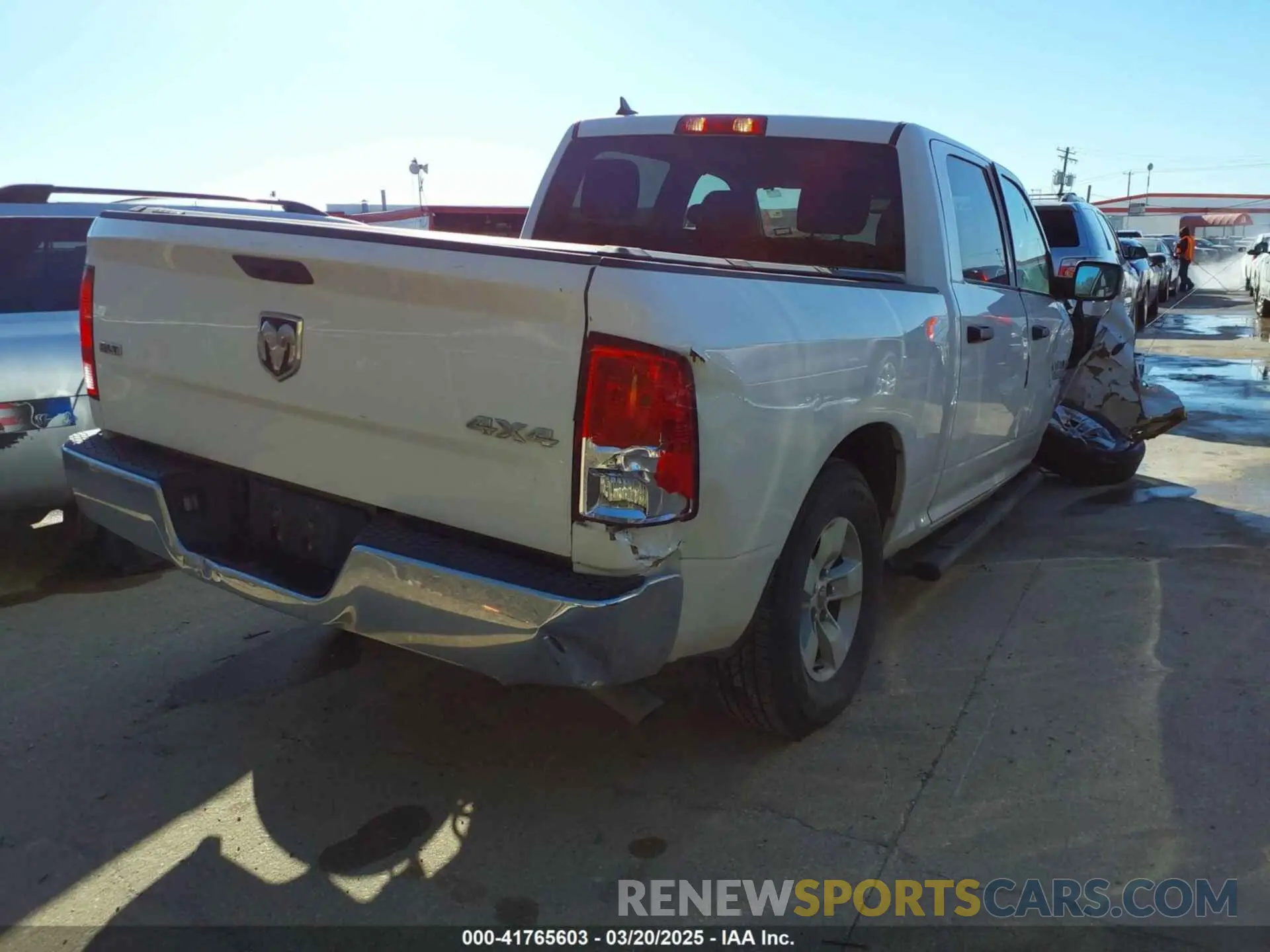 4 Photograph of a damaged car 1C6RR7LG6NS161986 RAM 1500 CLASSIC 2022