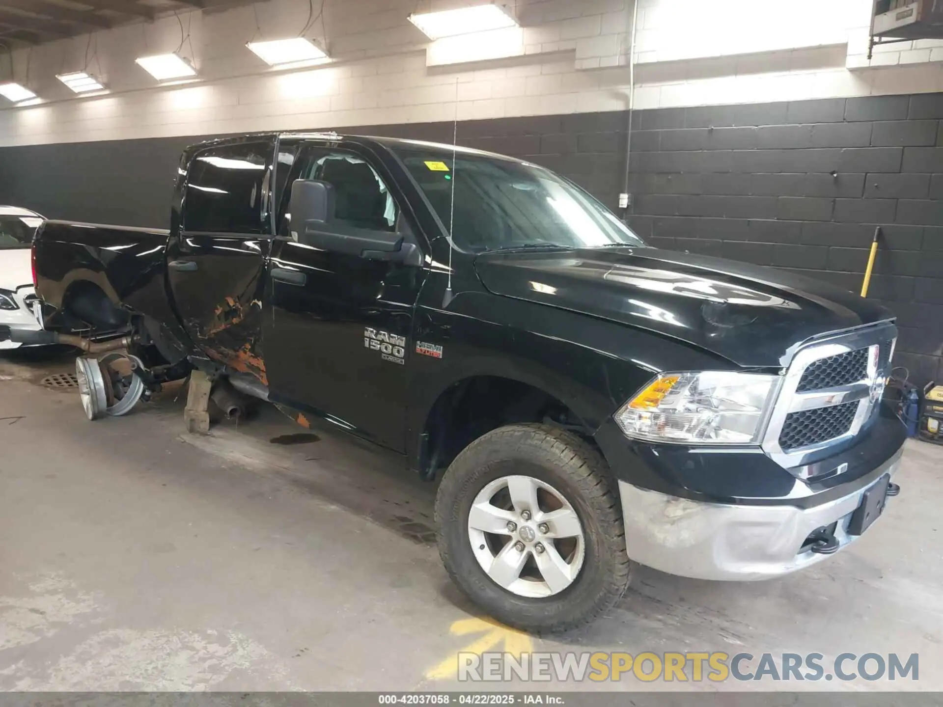 1 Photograph of a damaged car 1C6RR7ST8NS233494 RAM 1500 CLASSIC 2022