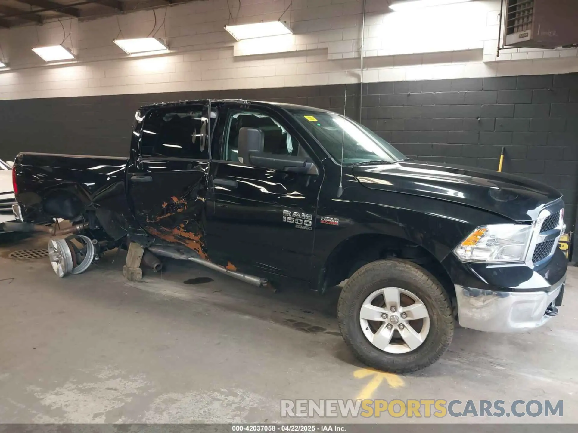 6 Photograph of a damaged car 1C6RR7ST8NS233494 RAM 1500 CLASSIC 2022