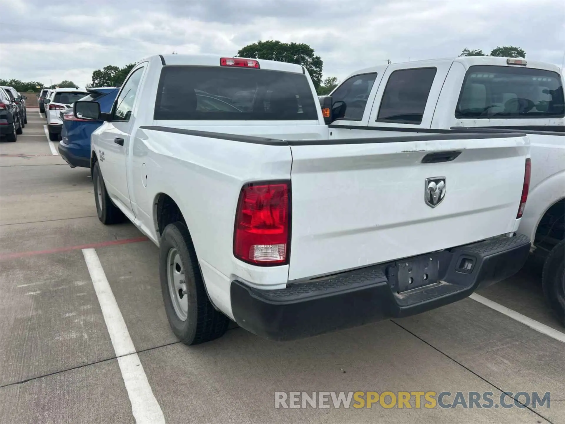 17 Photograph of a damaged car 3C6JR6AG4NG205341 RAM 1500 CLASSIC 2022