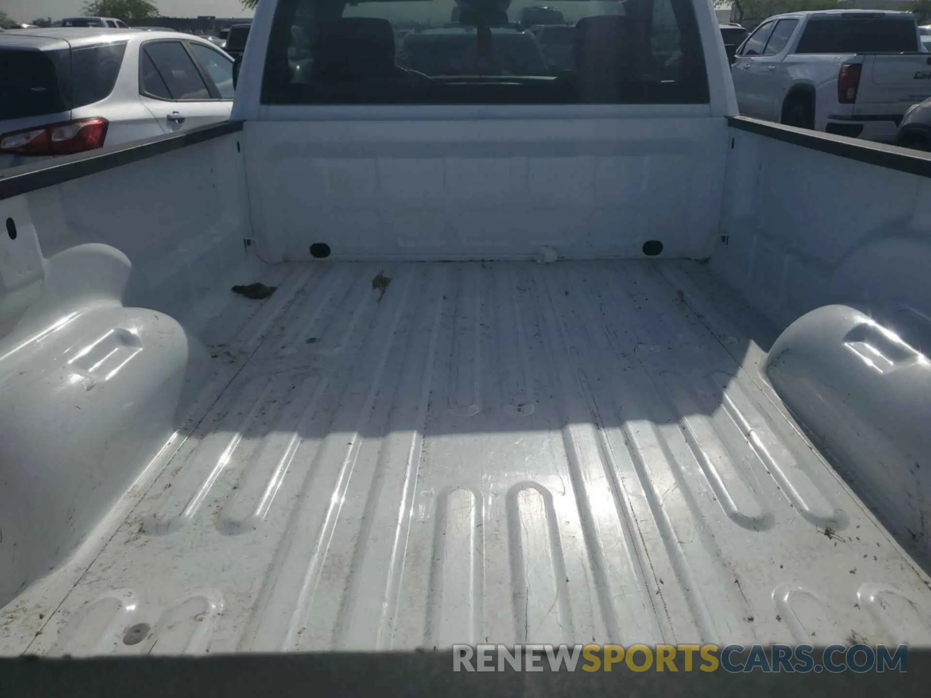 21 Photograph of a damaged car 3C6JR6DG4NG313518 RAM 1500 CLASSIC 2022