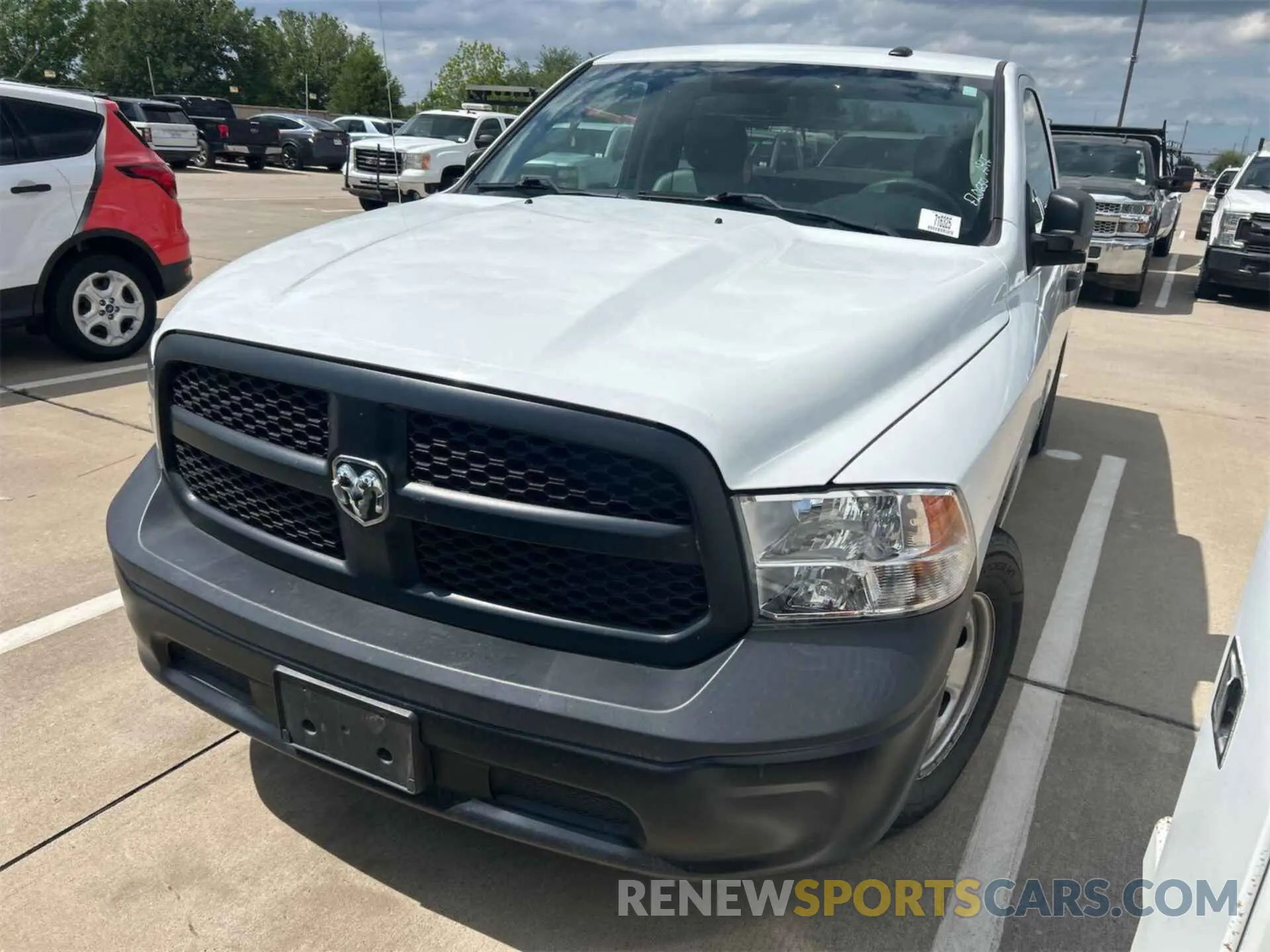19 Photograph of a damaged car 3C6JR6DG7NG429229 RAM 1500 CLASSIC 2022