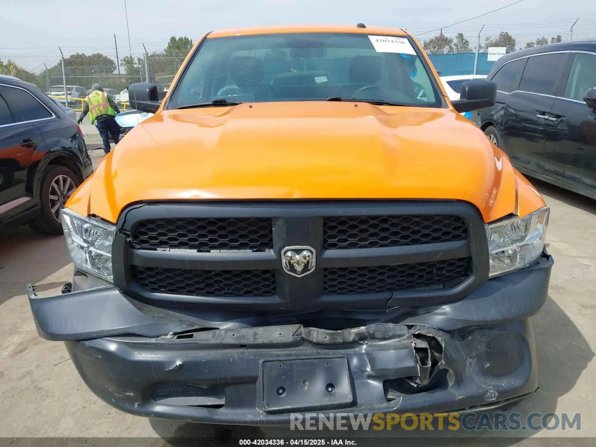 11 Photograph of a damaged car 3C6JR6DG9NG172204 RAM 1500 CLASSIC 2022