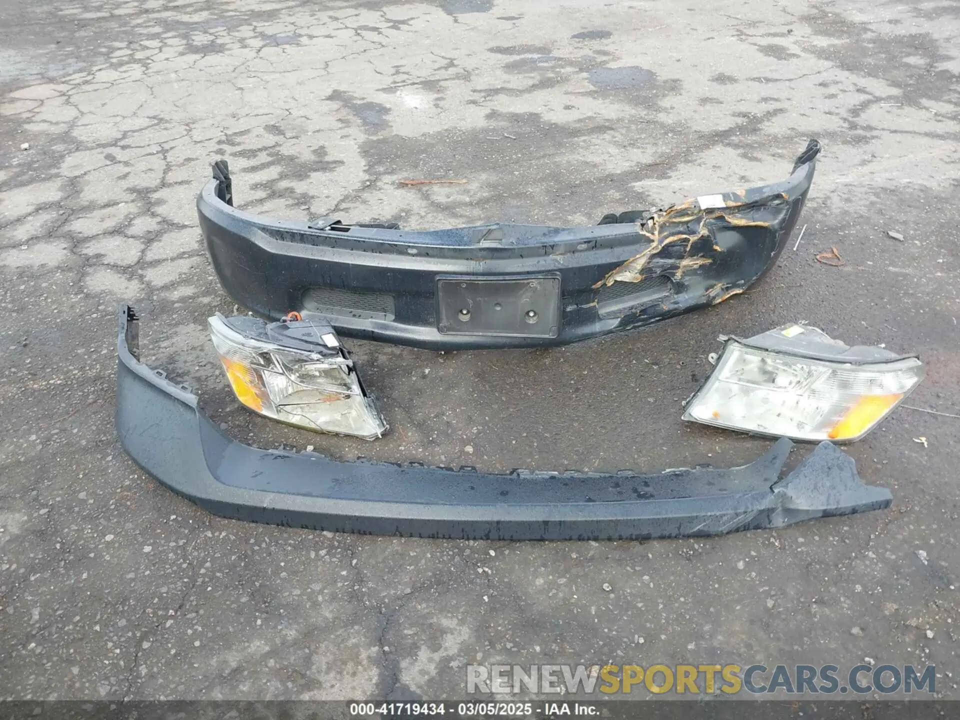 12 Photograph of a damaged car 3C6JR7DG3NG332356 RAM 1500 CLASSIC 2022