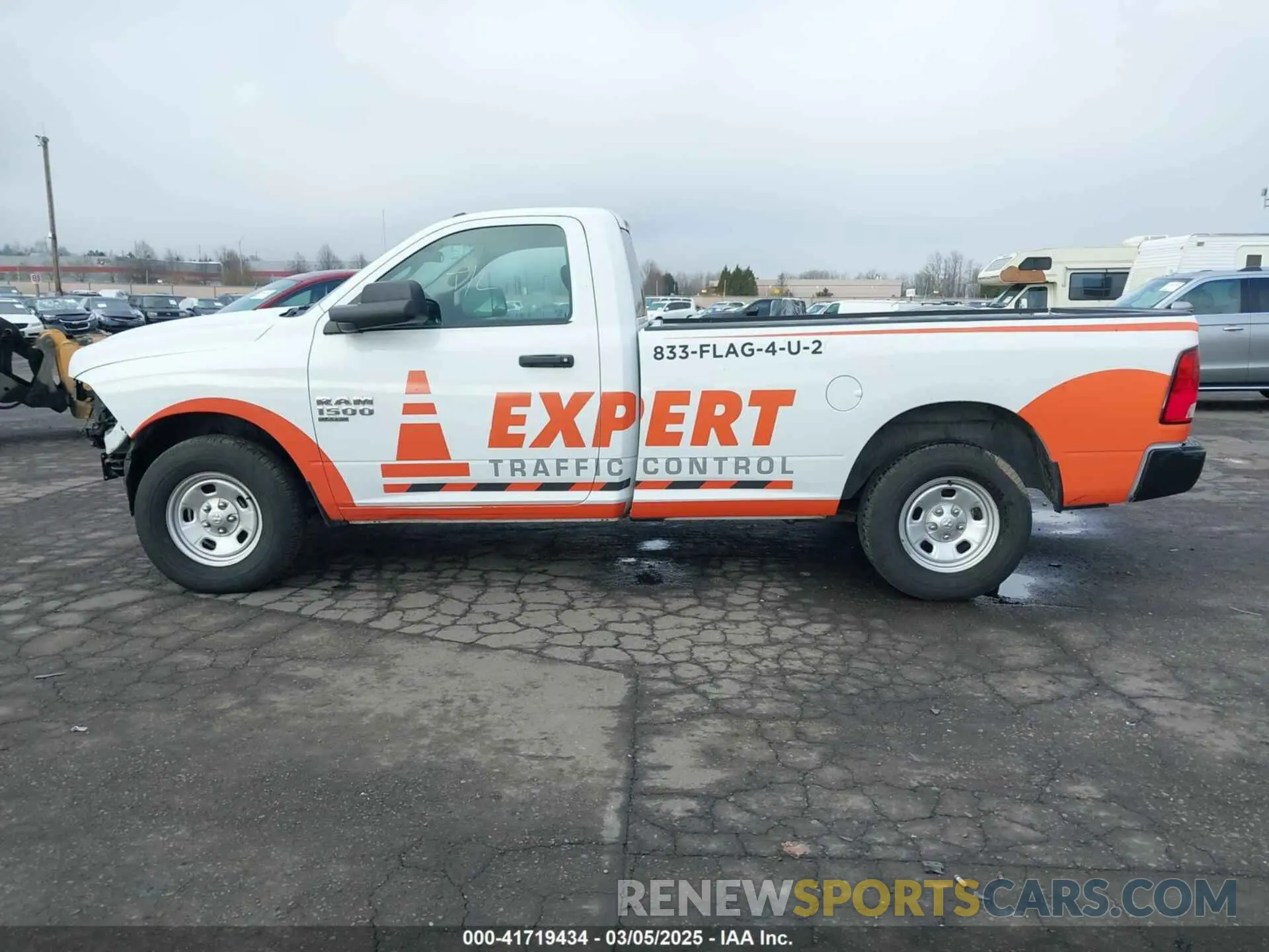 15 Photograph of a damaged car 3C6JR7DG3NG332356 RAM 1500 CLASSIC 2022