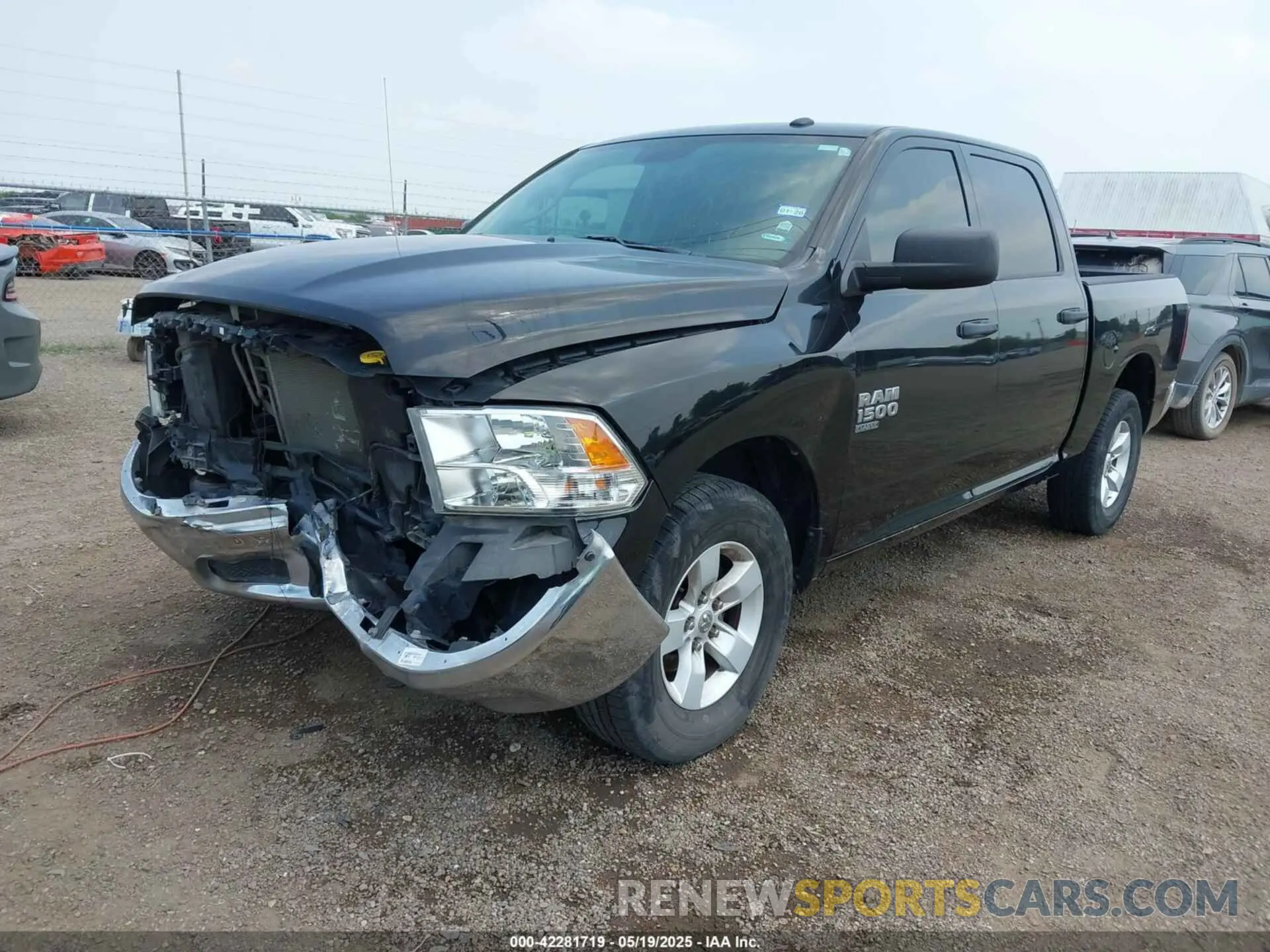 2 Photograph of a damaged car 3C6RR6KG4NG172472 RAM 1500 CLASSIC 2022