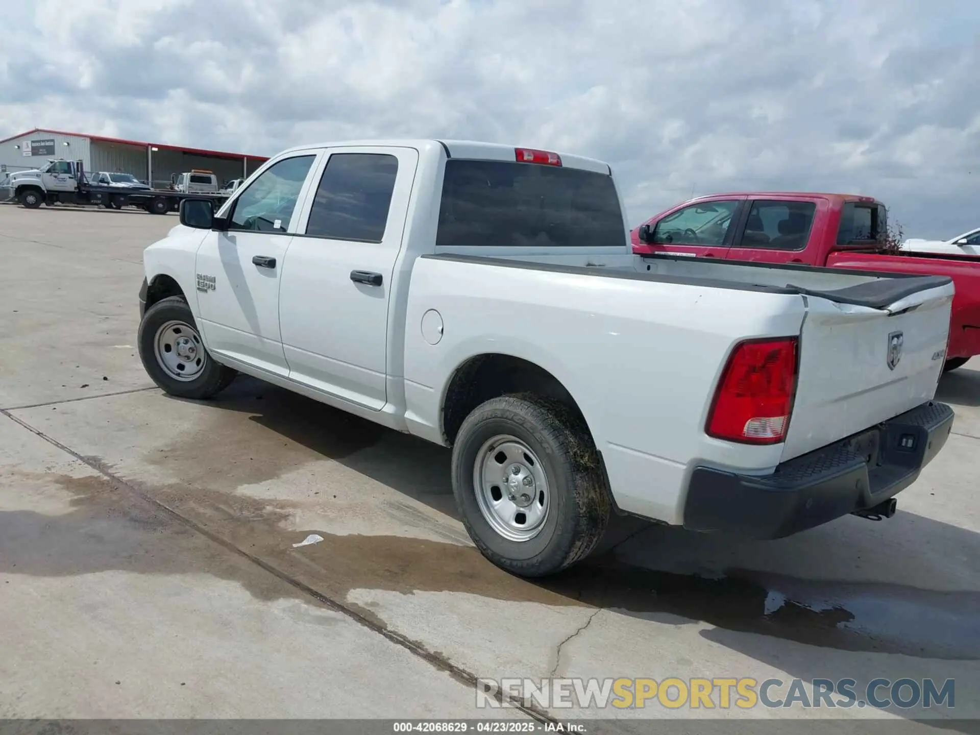 3 Photograph of a damaged car 3C6RR7KG3NG301503 RAM 1500 CLASSIC 2022