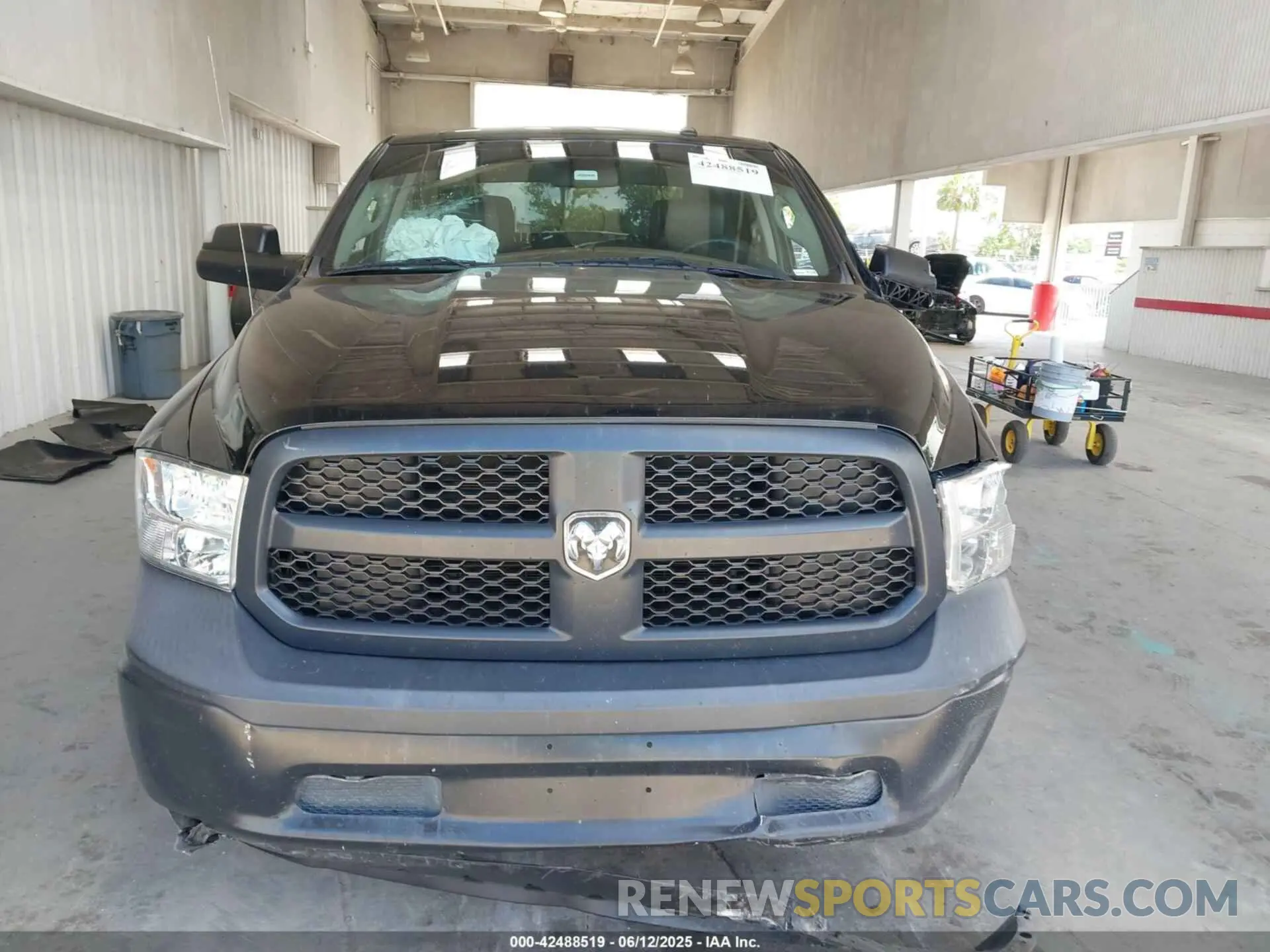 11 Photograph of a damaged car 3C6RR7KG7NG173850 RAM 1500 CLASSIC 2022