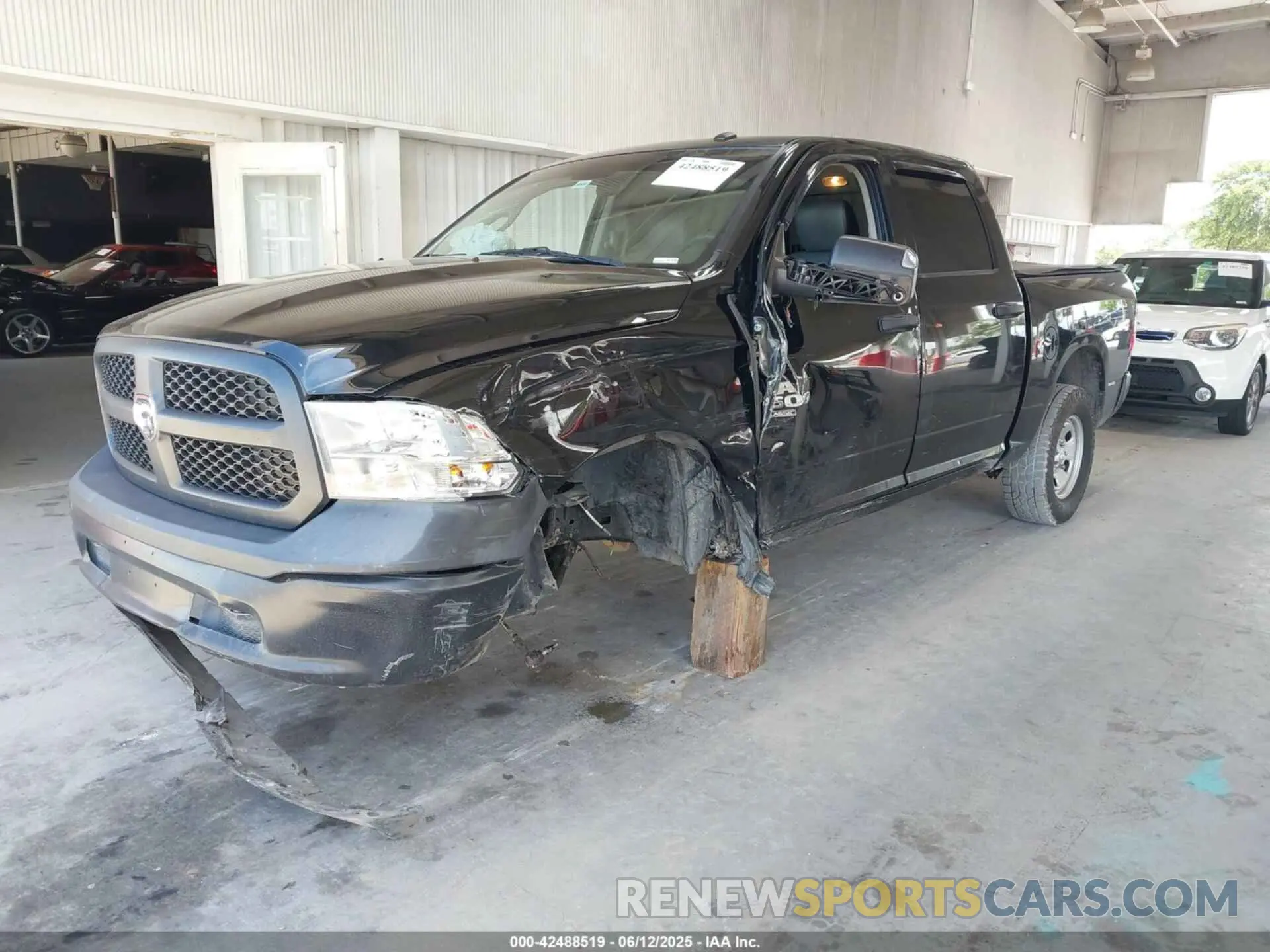2 Photograph of a damaged car 3C6RR7KG7NG173850 RAM 1500 CLASSIC 2022