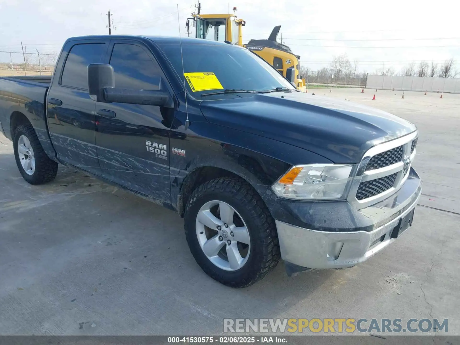 1 Photograph of a damaged car 3C6RR7KT1NG284830 RAM 1500 CLASSIC 2022