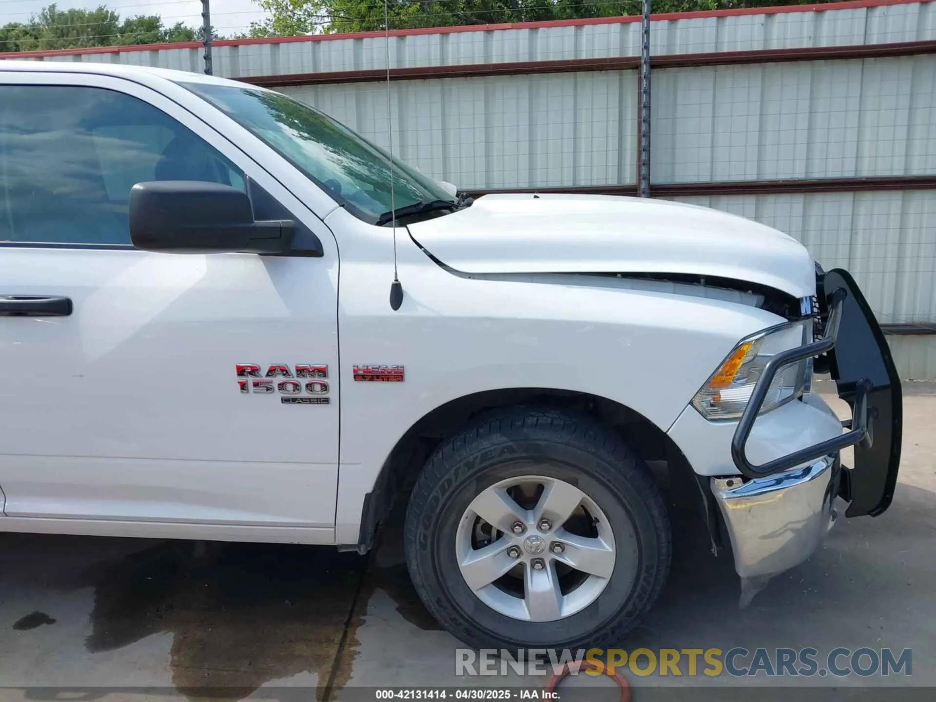 17 Photograph of a damaged car 1C6RR6FT4PS520077 RAM 1500 CLASSIC 2023