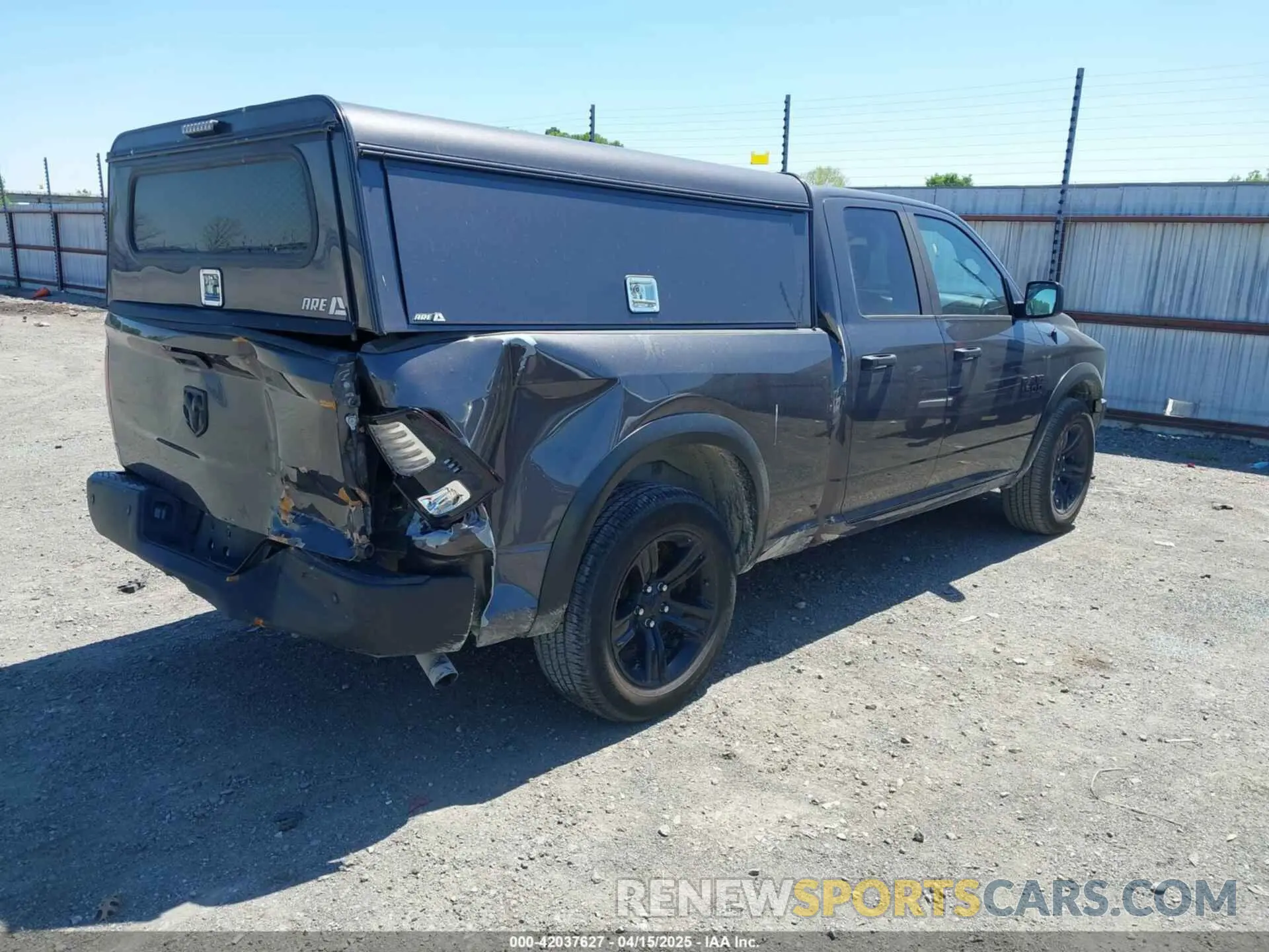 4 Photograph of a damaged car 1C6RR6GG1PS595594 RAM 1500 CLASSIC 2023