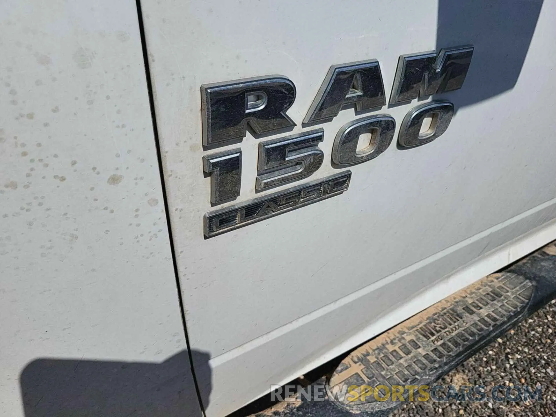 4 Photograph of a damaged car 1C6RR7FG5PS531193 RAM 1500 CLASSIC 2023