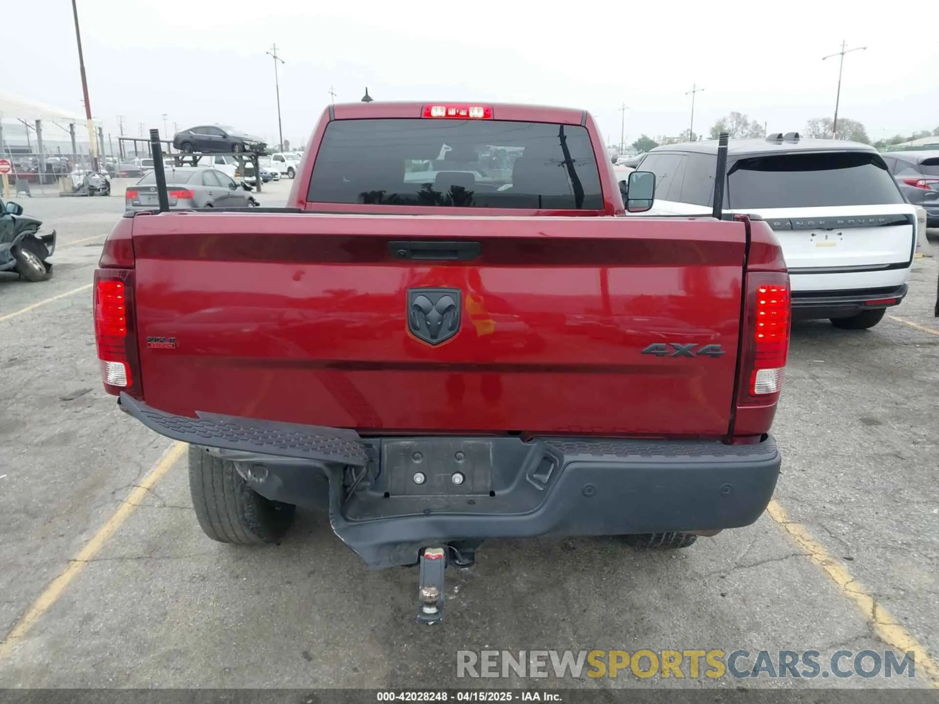 15 Photograph of a damaged car 1C6RR7GGXPS540373 RAM 1500 CLASSIC 2023