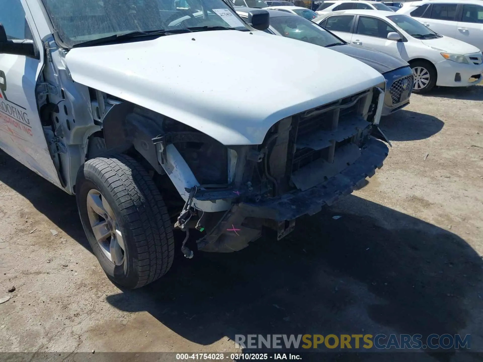19 Photograph of a damaged car 3C6JR6DG5PG550876 RAM 1500 CLASSIC 2023