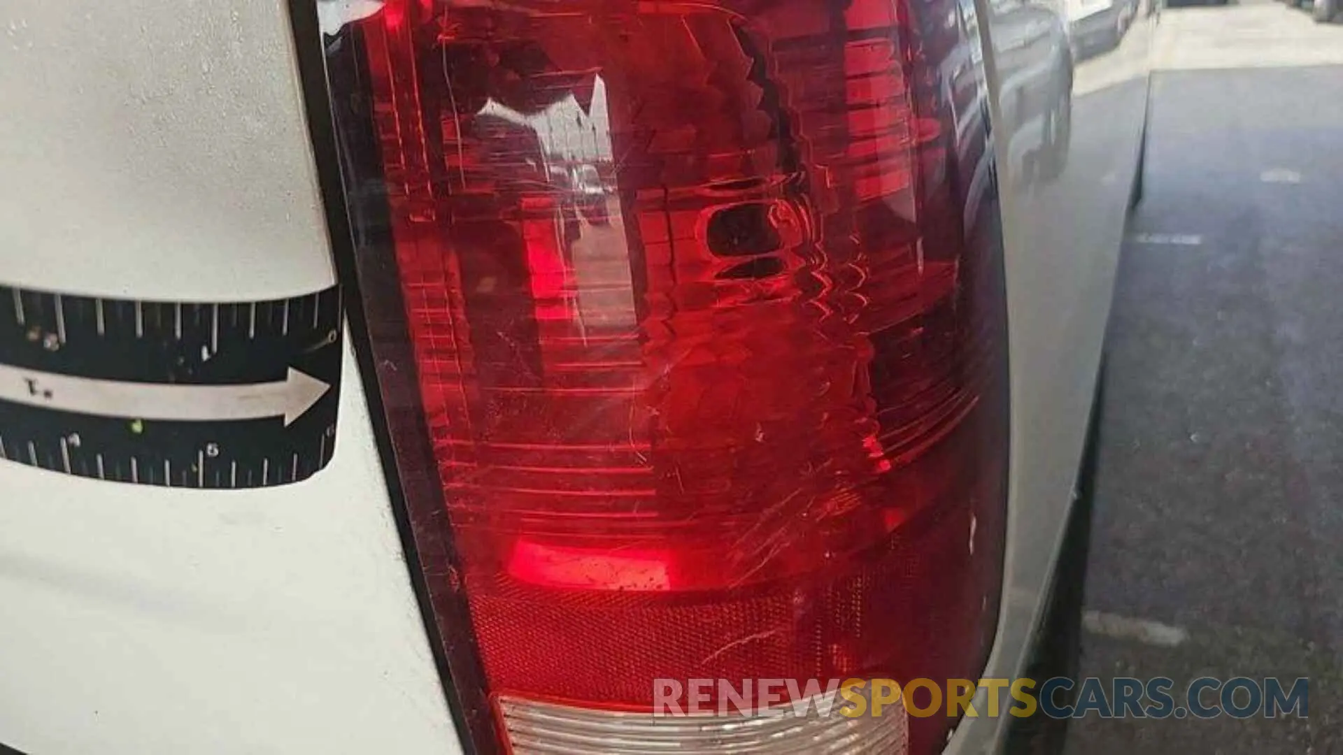 18 Photograph of a damaged car 3C6JR6DG6PG541121 RAM 1500 CLASSIC 2023